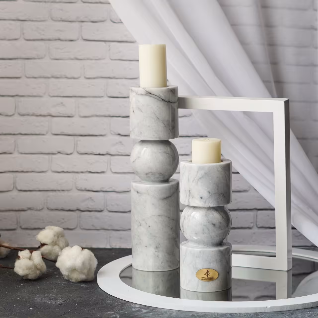 یک جفت جاشمعی سنگی، مدل کوتاه و بلند