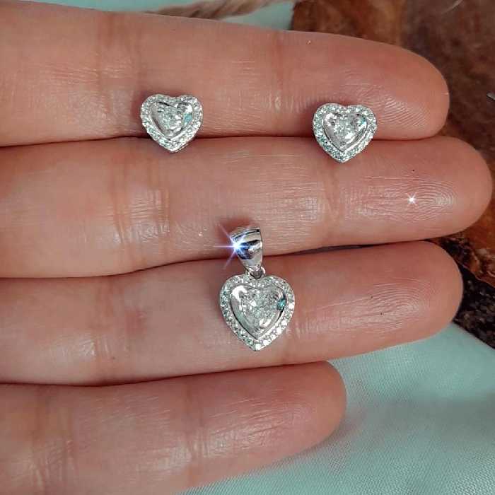 نیم ست نقره طرح جواهر  نگین ها زیرکنیا و ابکاری طلا سفید به صورت رادیوم