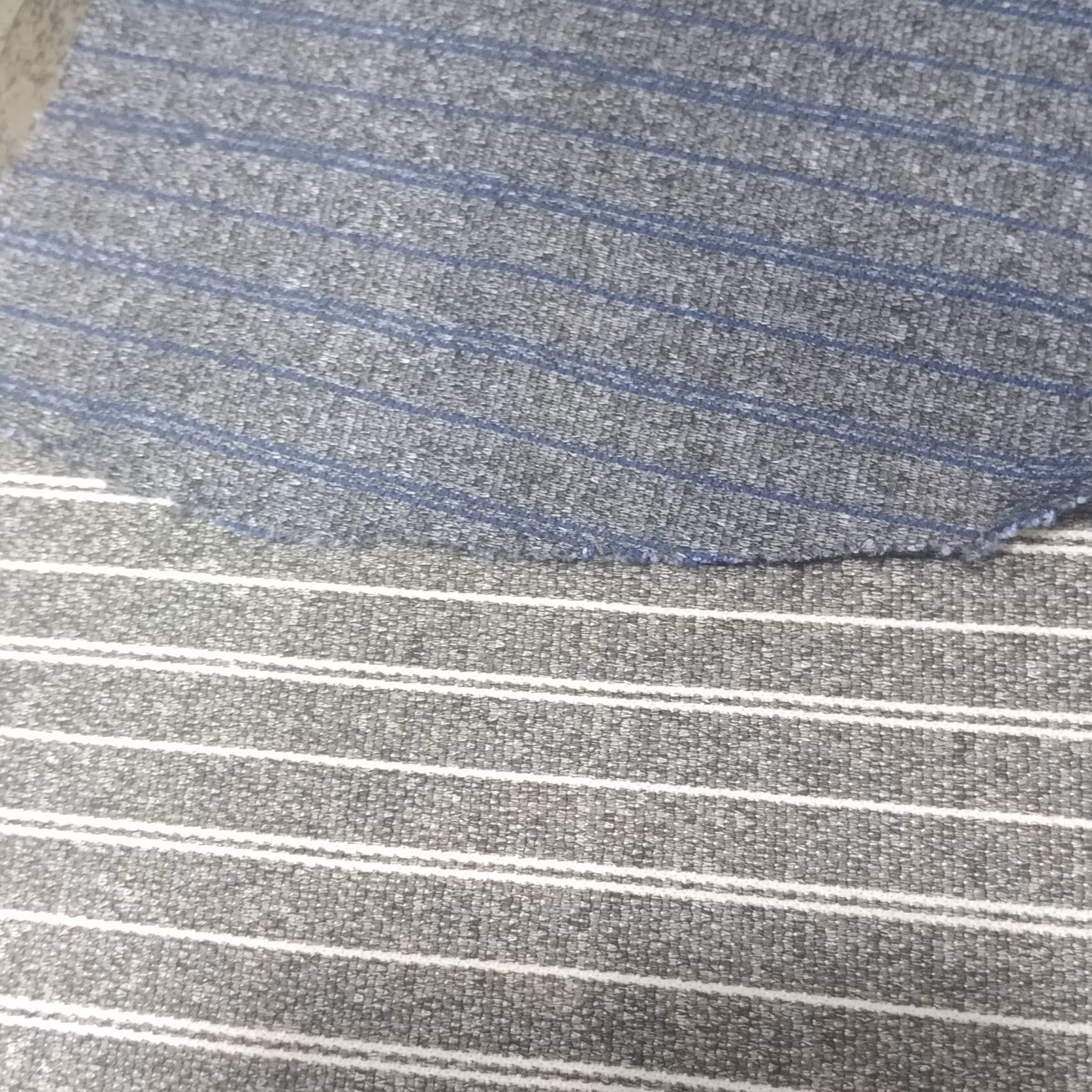 پارچه دیپلمات (متری فروش می رود)