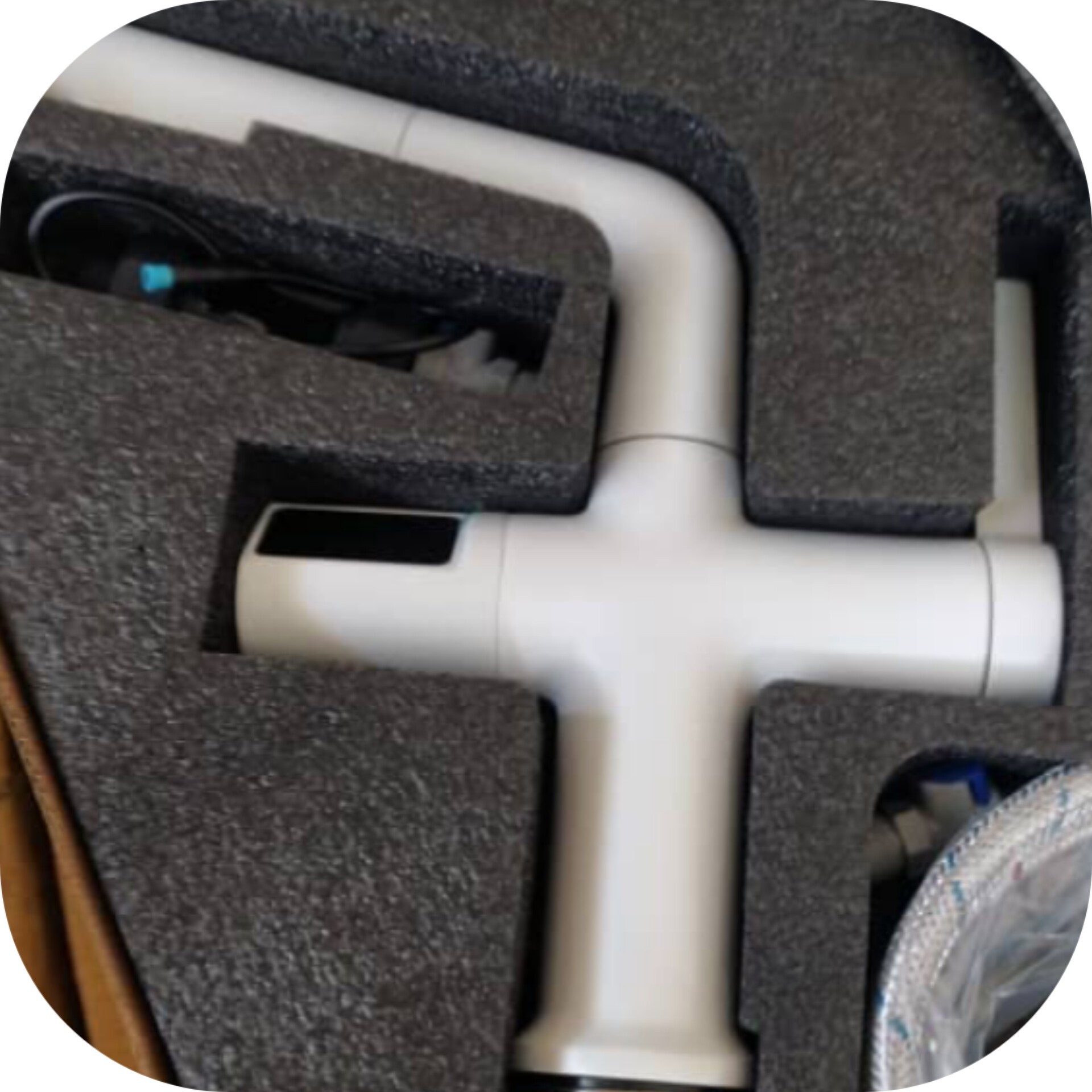 شیر ظرفشویی شلنگداروارداتی دارای چندین حالت آبریز و بدنه مفصلی