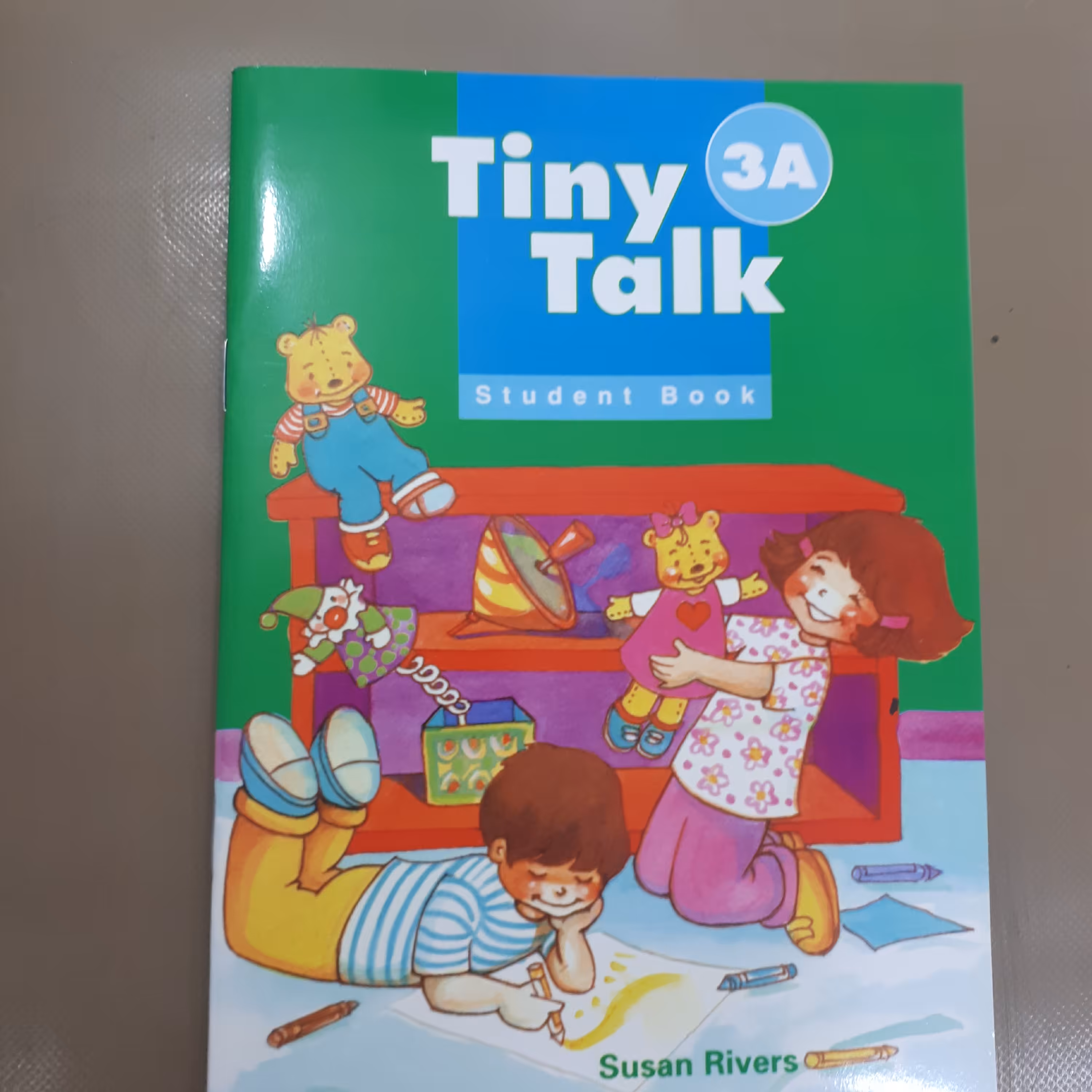 کتاب آموزش زبان انگلیسی TinyTalk3Aهمراه با ورک و سی دی