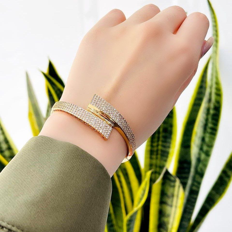 دستبند برند ژوپینگ