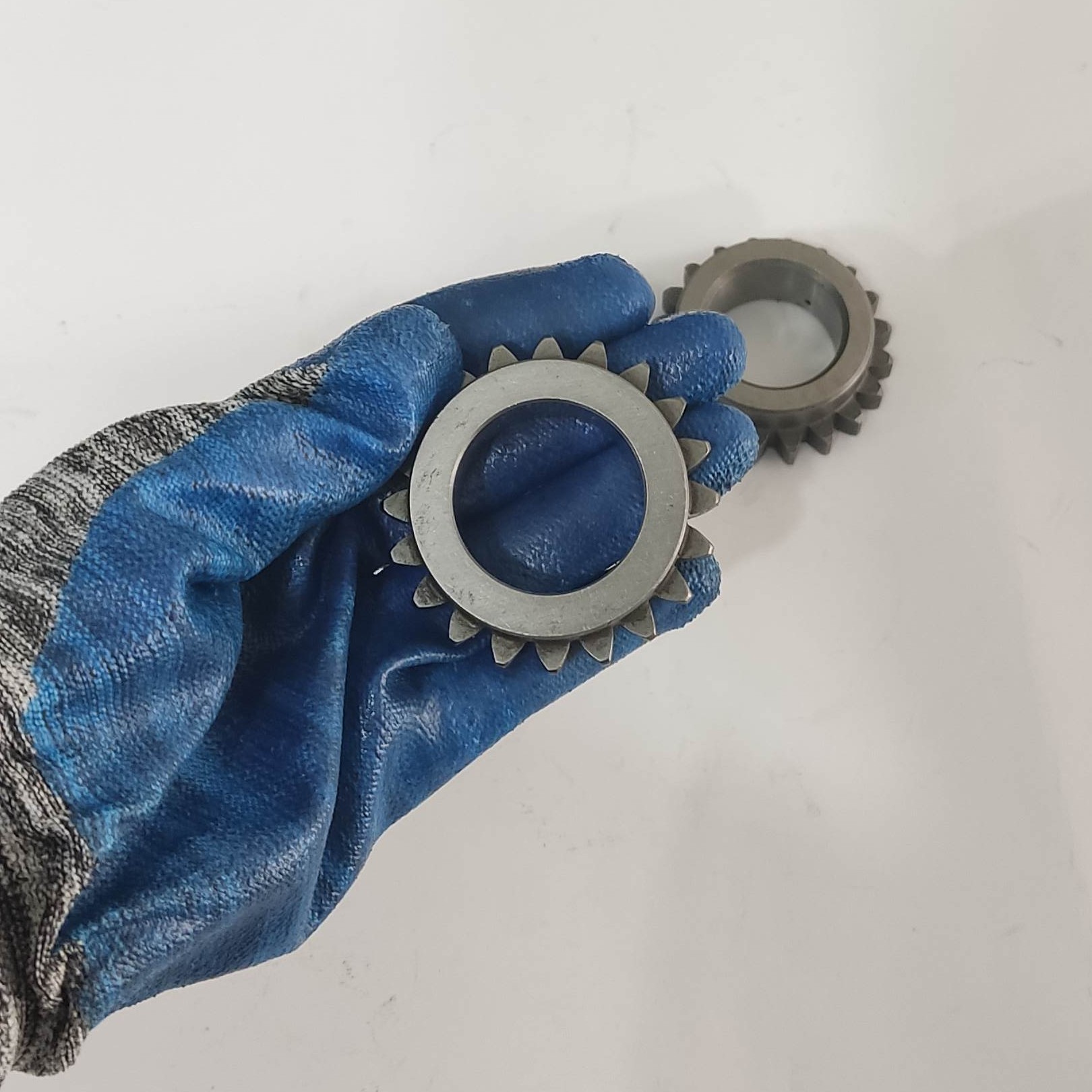 چرخدنده گیربکس آپرون خاردار 1310741