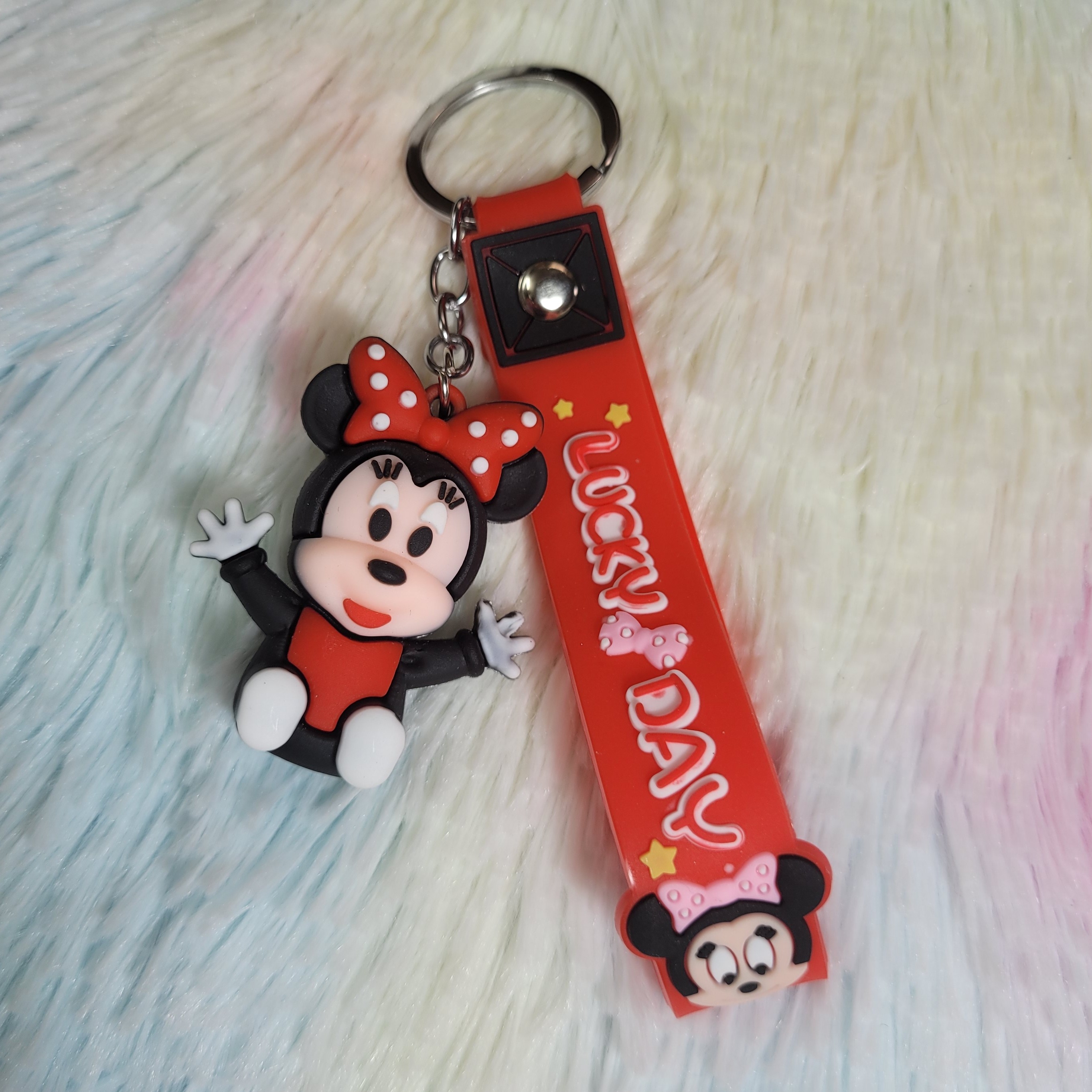 سرکلیدی فانتزی سیلیکونی طرح میکی موس قرمز  ( آویز  جاسوییچی )