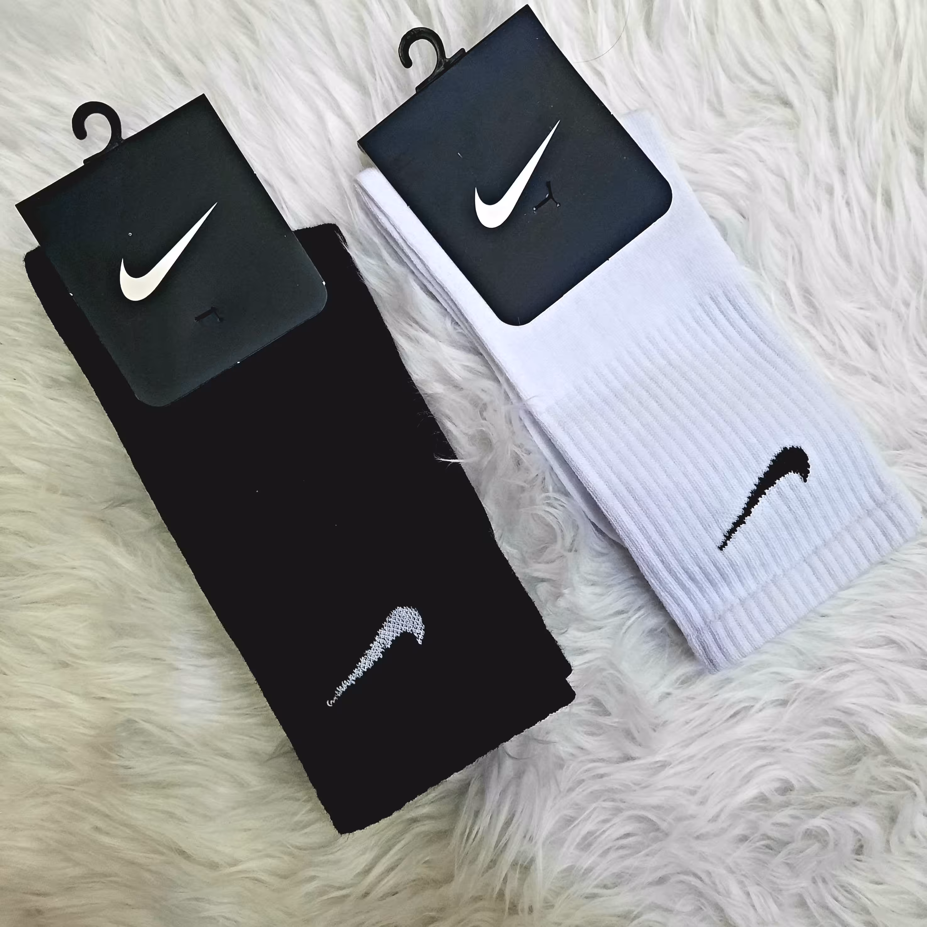 جوراب های ساف بلند نایک مشکی و سفید