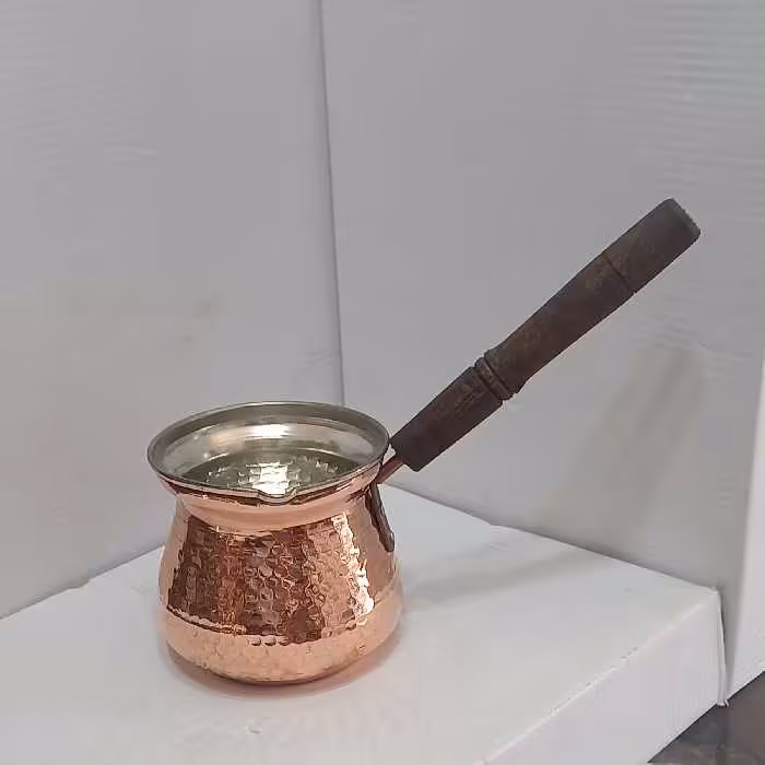 قهوه جوش مسی دسته چوبی متوسط