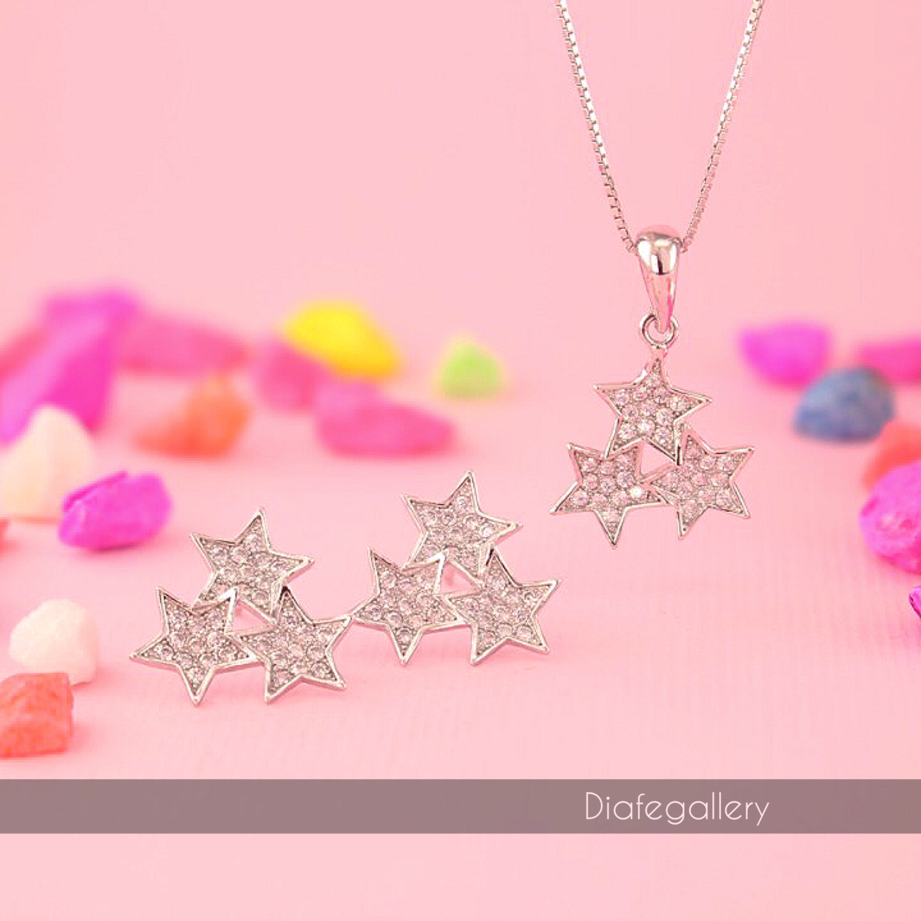 نیم ست نقره با زنجیر مدل ستاره طرح جواهر نقره ایتالیا عیار 925 با فاکتور 