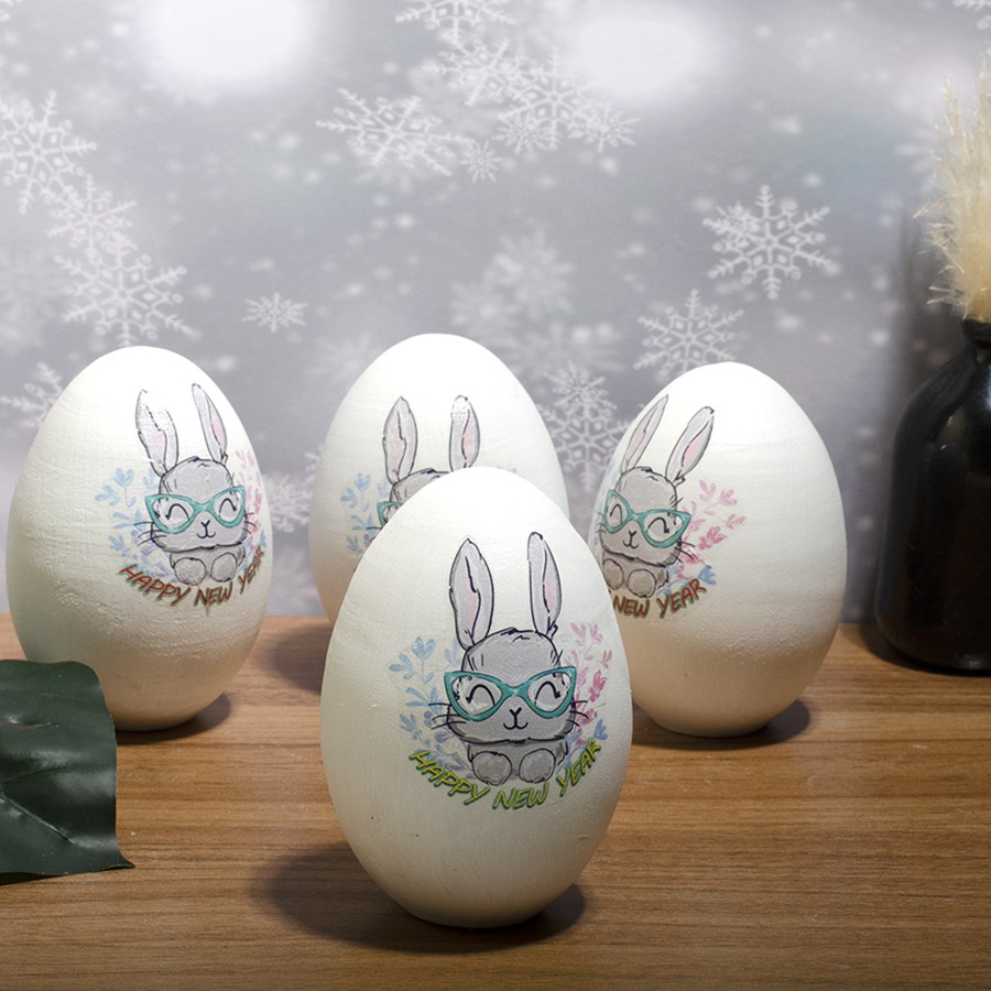 تخم اردک سفالی . سایز متوسط . رنگ سفید . با نماد سال ( خرگوش)