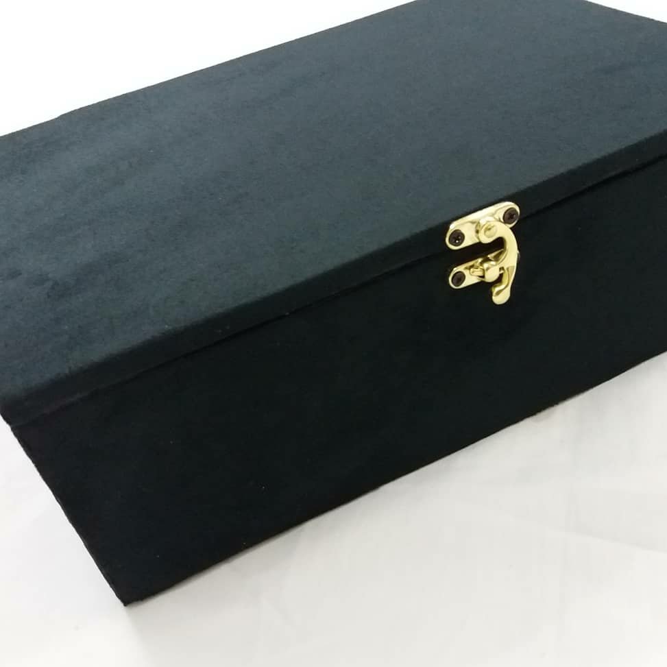 صندوقچه چوبی با روکش مخمل درجه یک