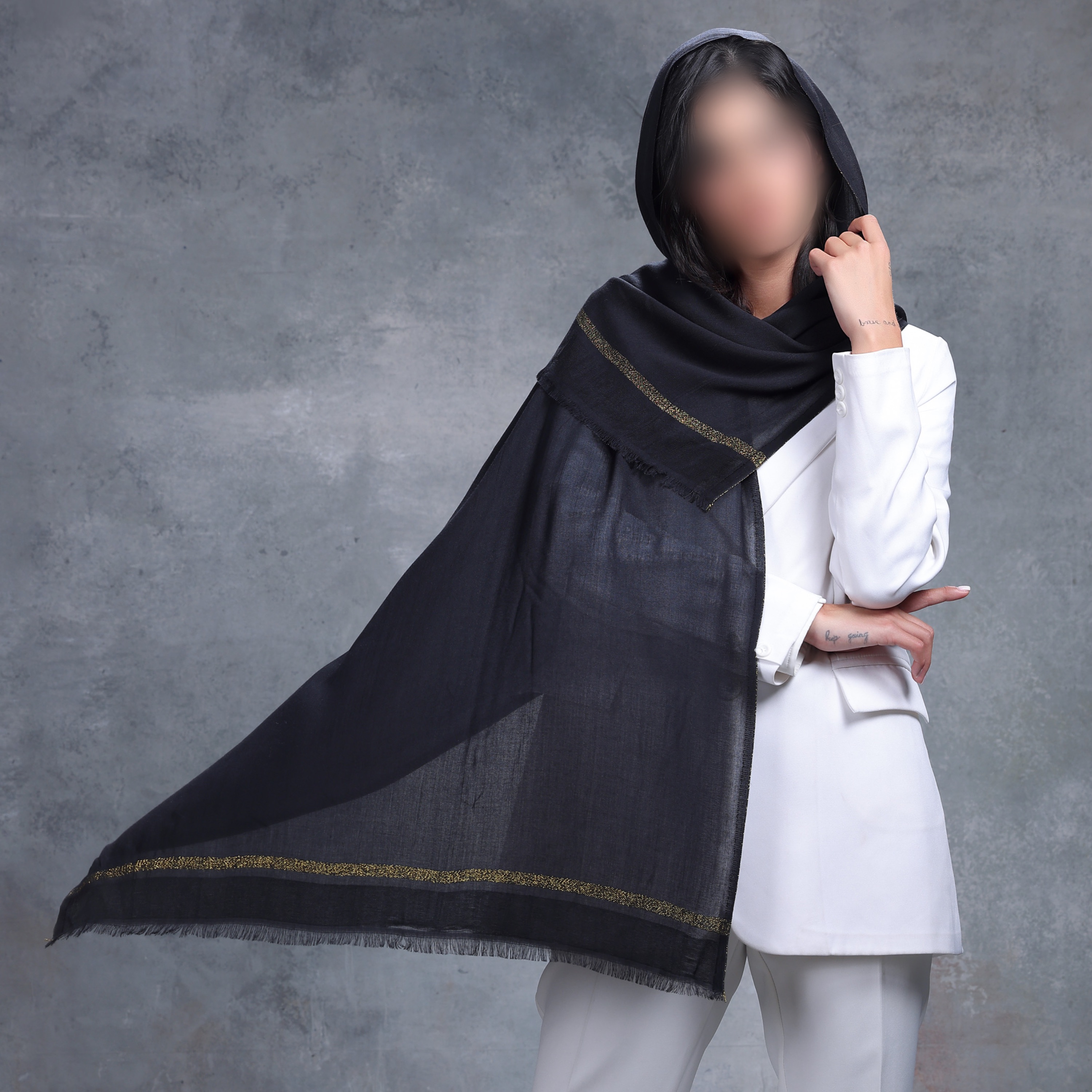 شال نخی ساده حاشیه لمه دار