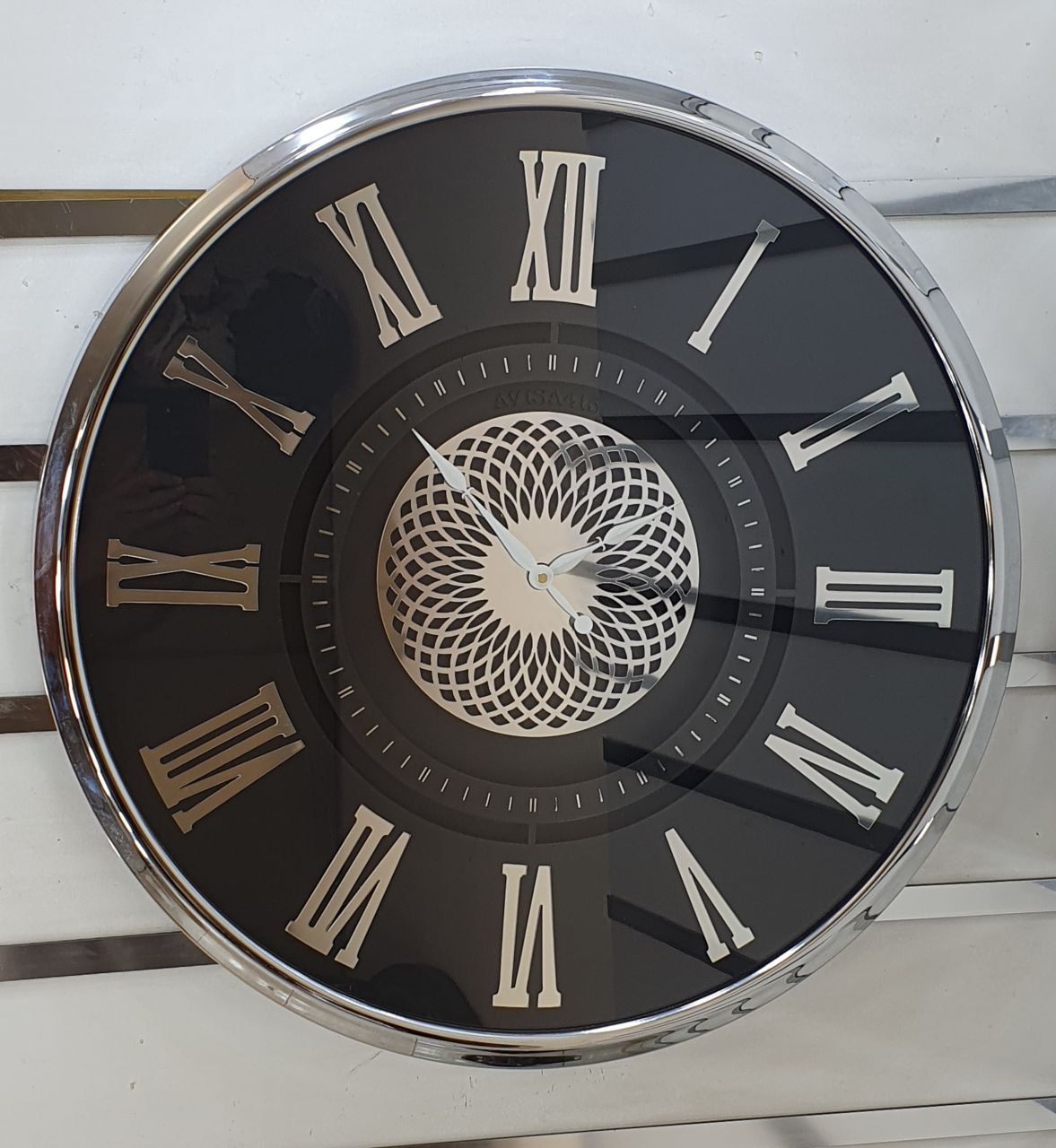 ساعت دیواری  خورشیدی تمام فلزی آبکاری فورتیک  AVISA