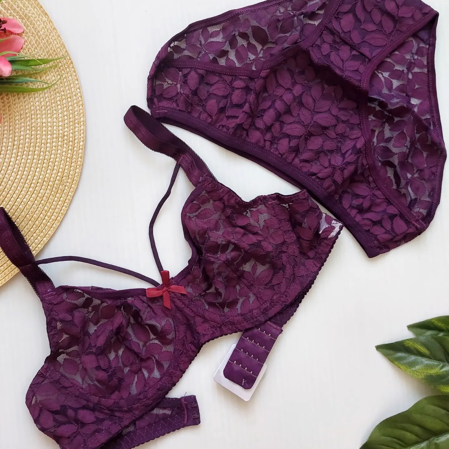 ست طرح برگ بادمجانی رنگ 