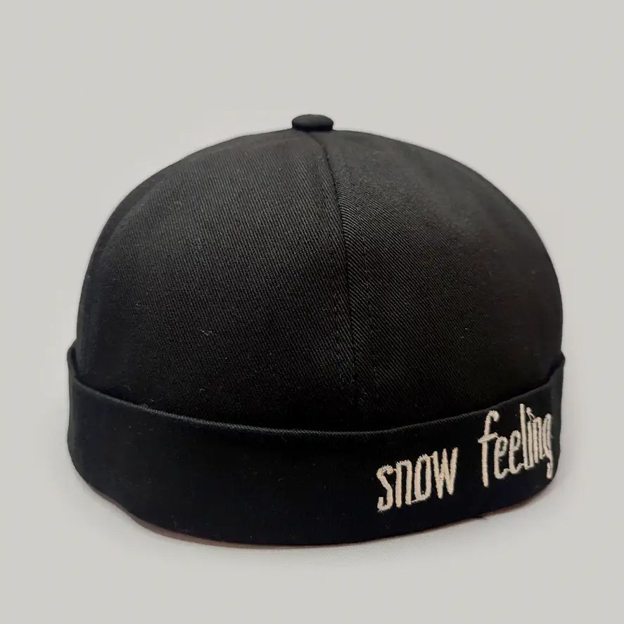 کلاه لئونی کتان مشکی طرح Snow Feeling کد 3906