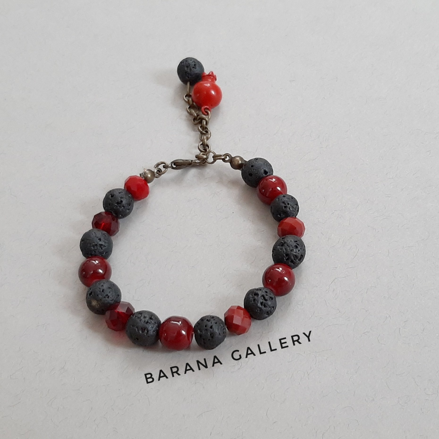 دستبند سنگ لاوا انار