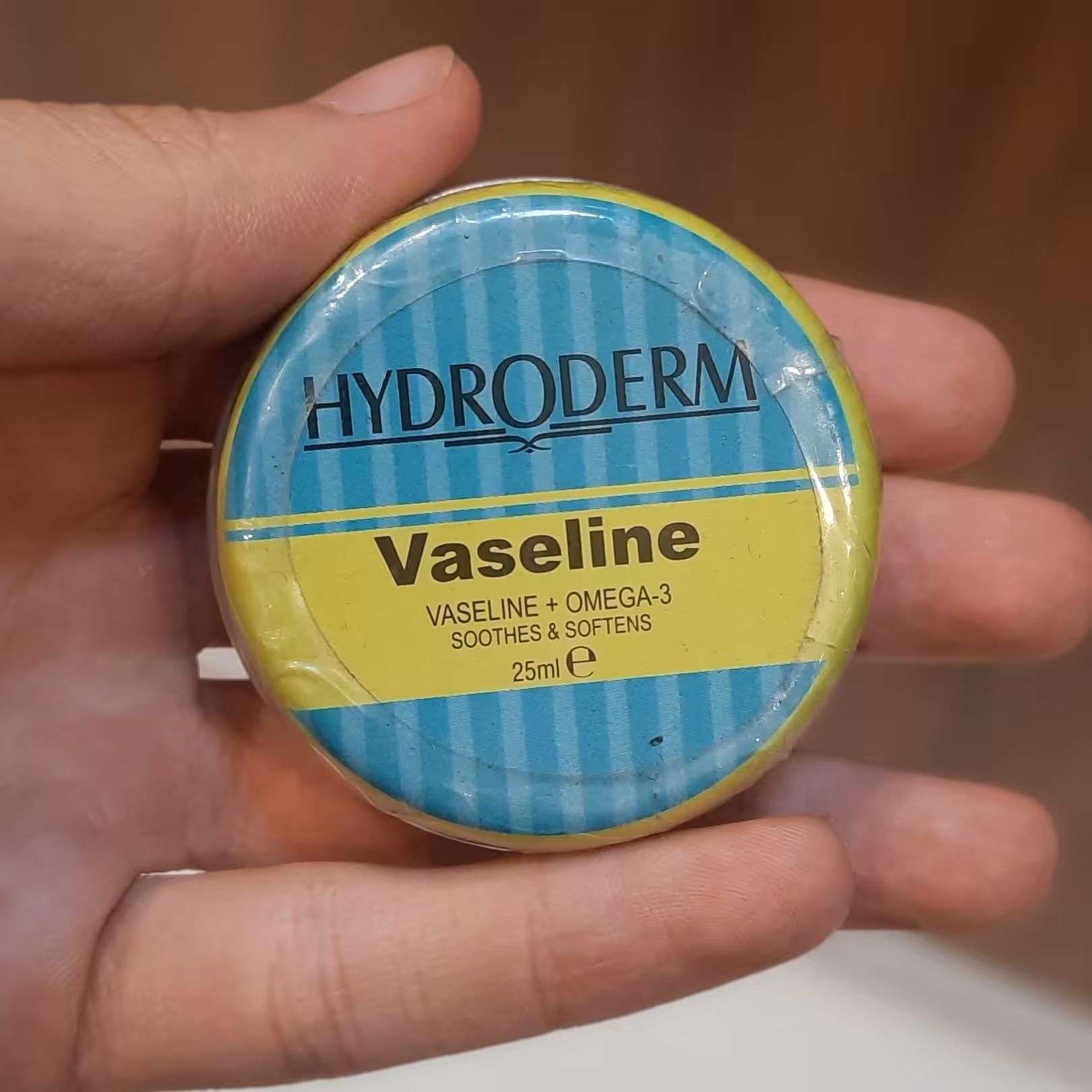 هیدرودرم وازلین لب و بدن 25 میلی لیتر