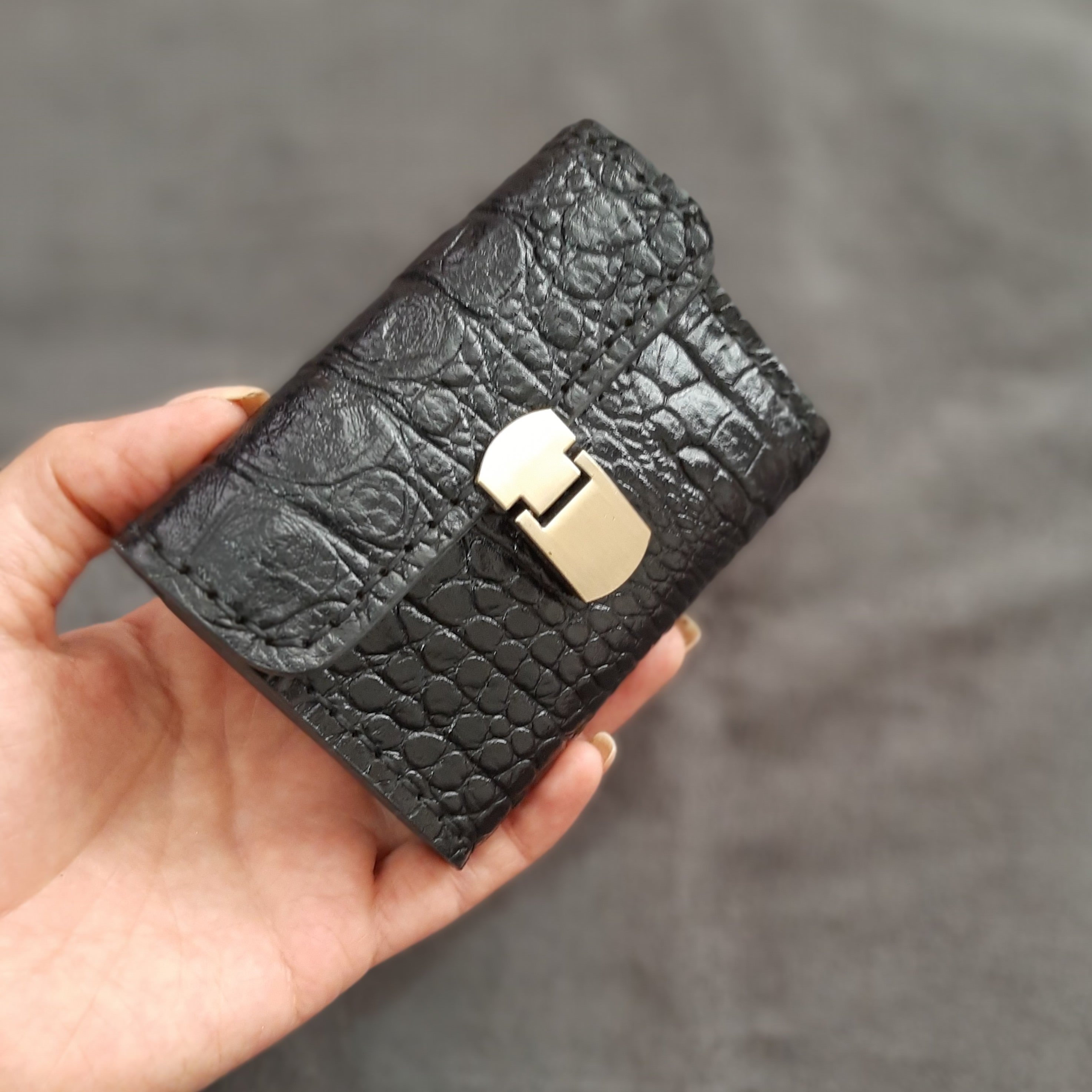 جاکارتی اکاردئونی/حداکثر  ظرفیت 12 کارت بانکی/زیبا/چرم گاوی 