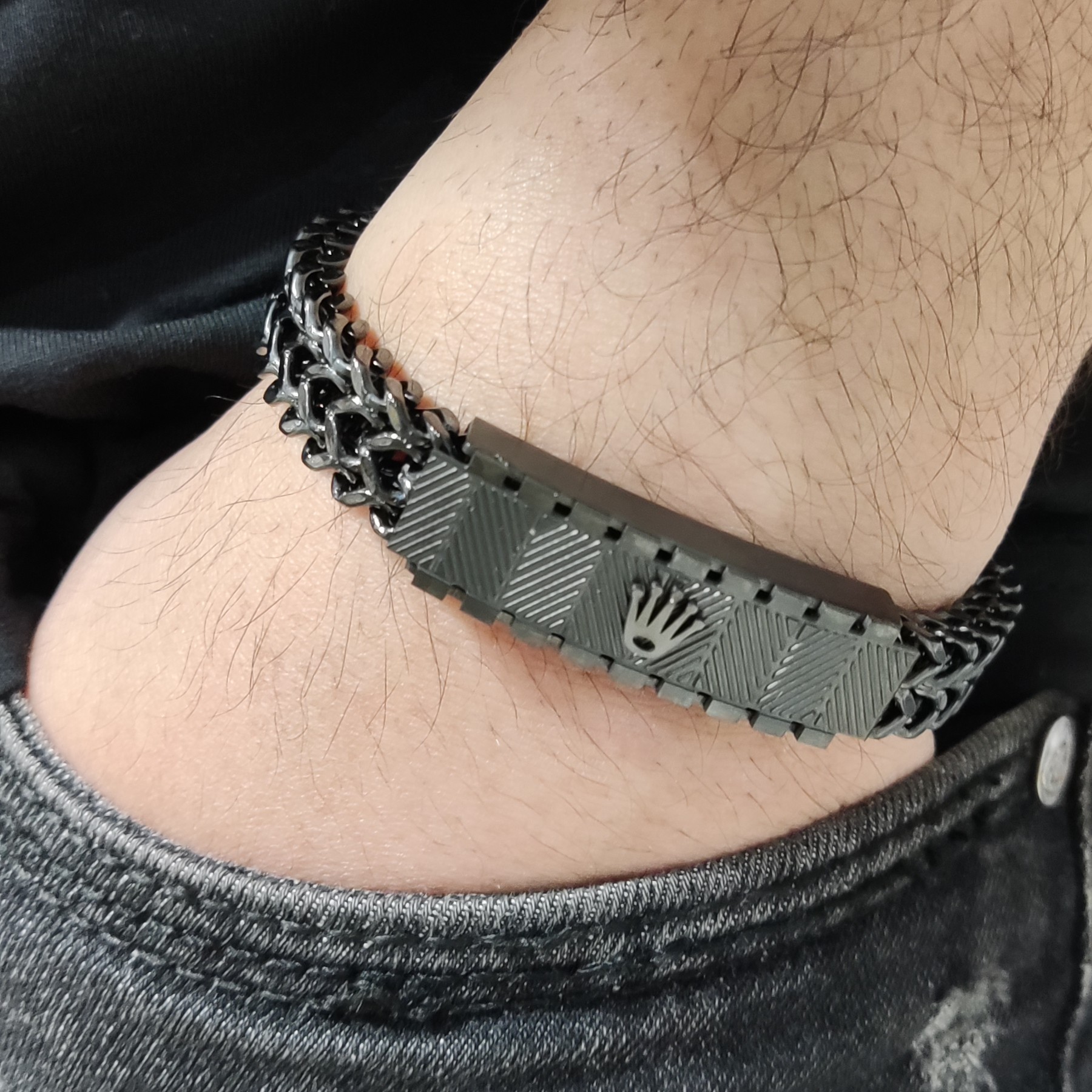 دستبند مارک رولکس مشکی برند و پلاک دار استیل رنگ ثابت کد04