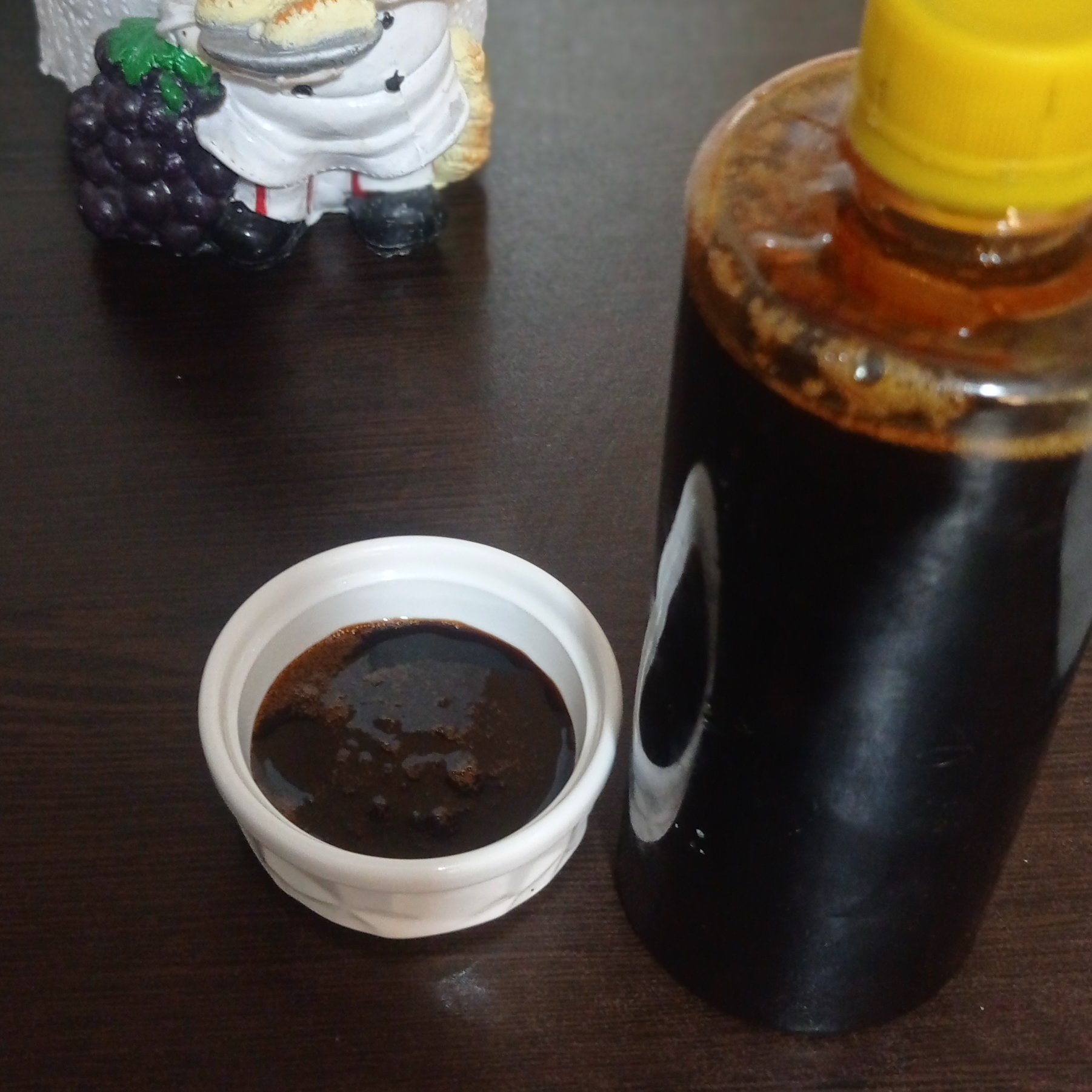 شیره خرما اعلا تهیه شده از مرغوبترین خرماها بدون هیچ گونه مواد افزودنی 