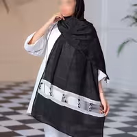 شال مشکی زنجیر دار 