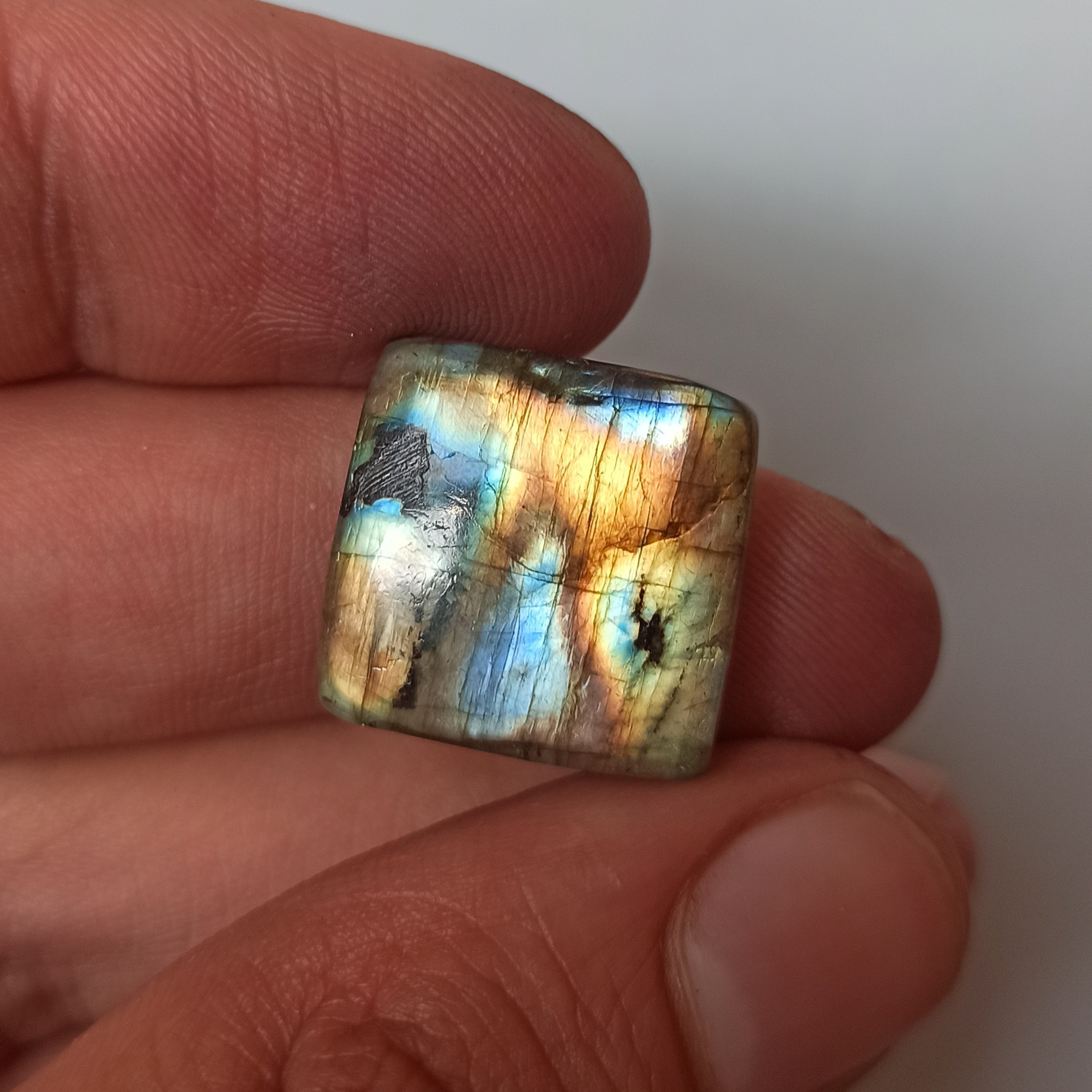 نگین سنگ لابرادوریت رنگین کمانی کد 154