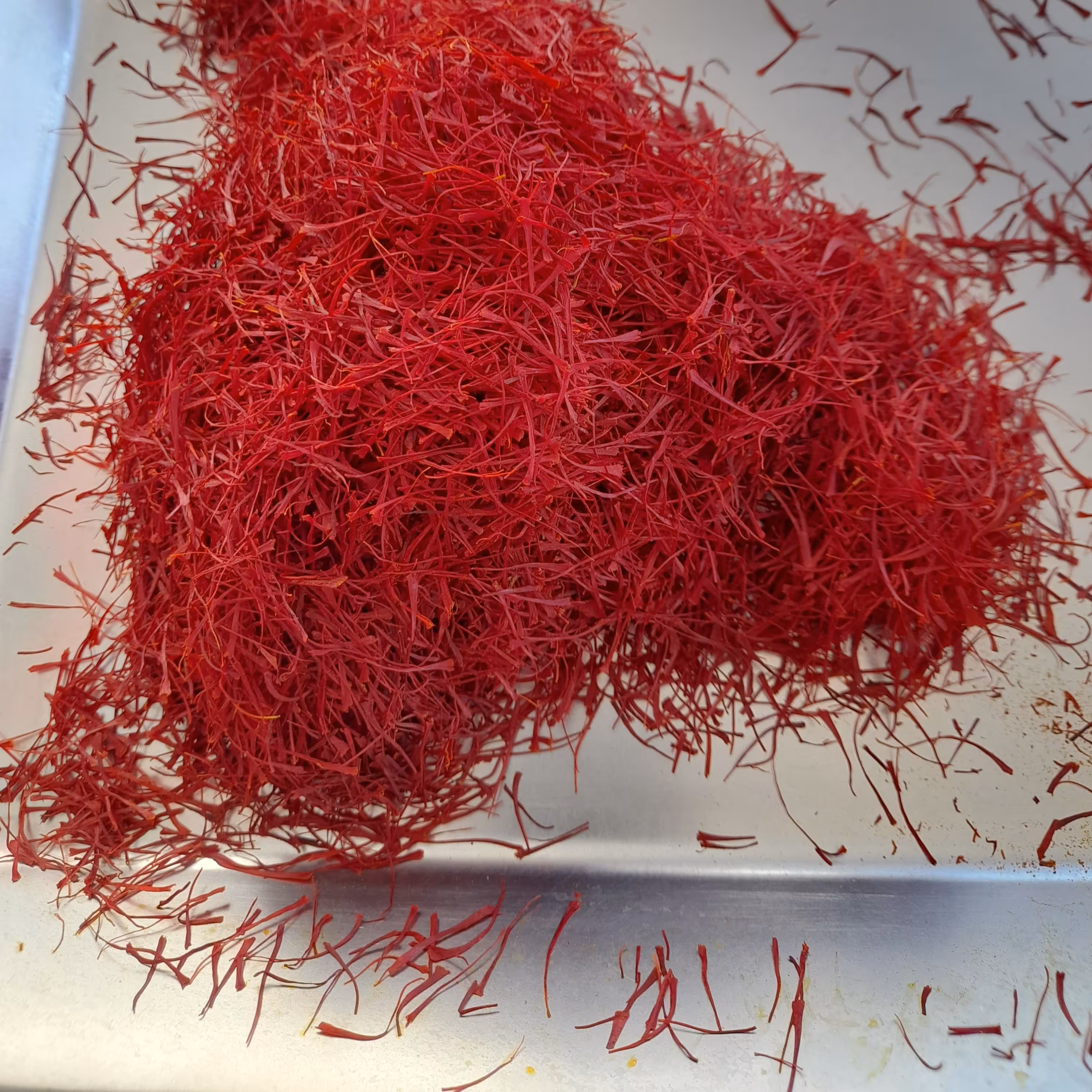 زعفران نگین اتویی اصل قاینات