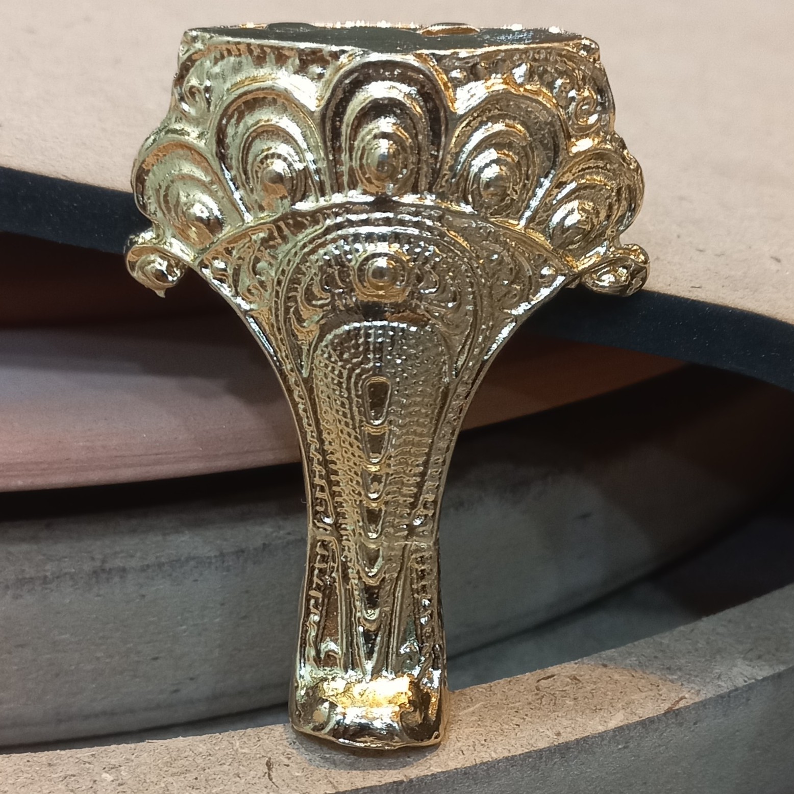 پک چهارتایی پایه درباری طلایی