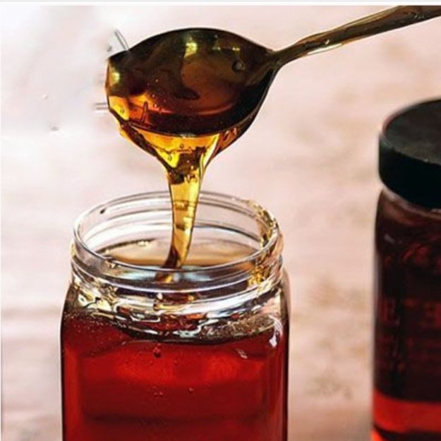 عسل کاملا طبیعی