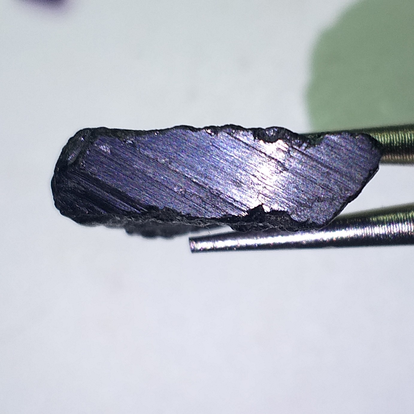 سنگ تورمالین سیاه اصل معدنی ،با کیفیت،فرکانس و قیمت عالی،(11گرم)،(کدRT24)