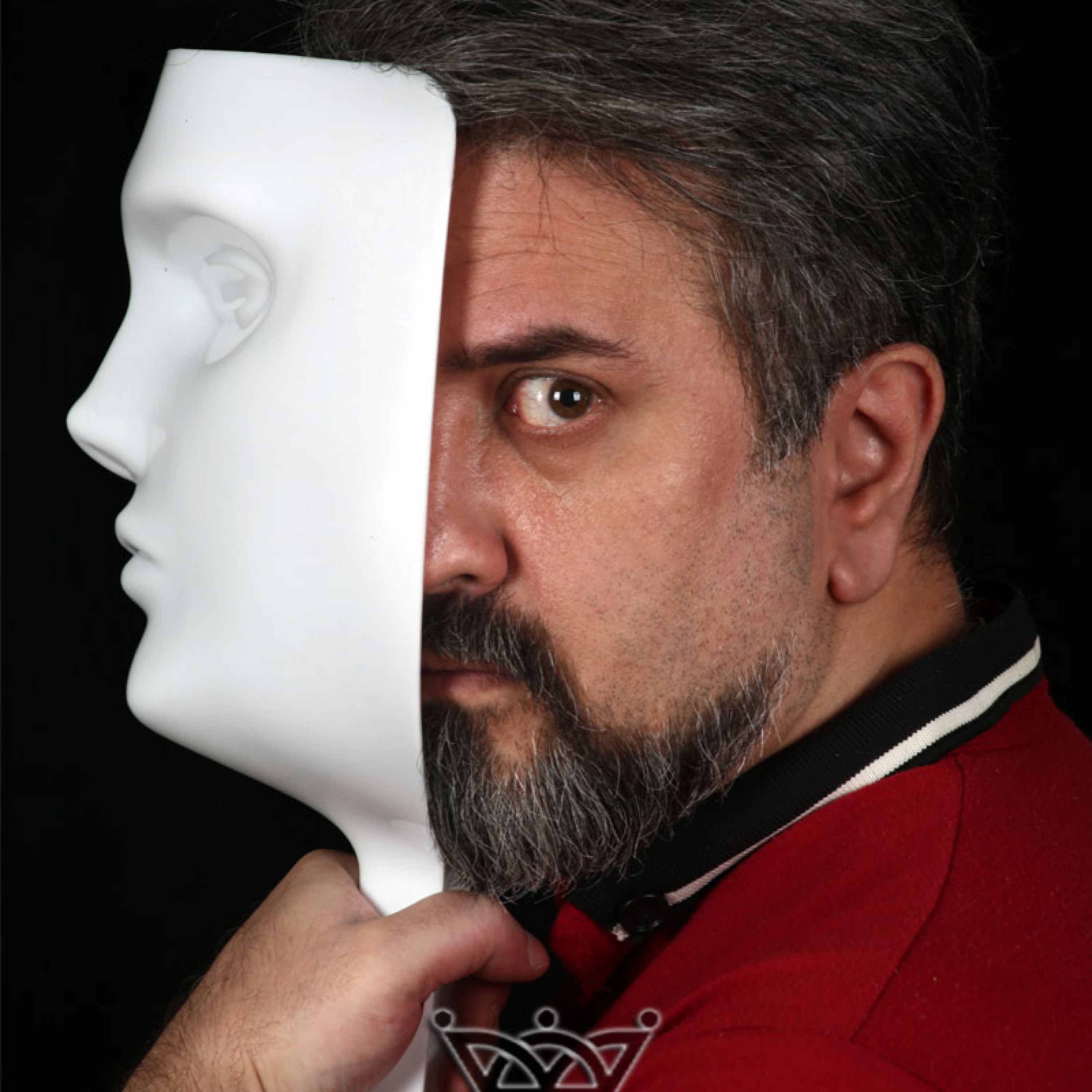  ماسک مافیا رنگ سفید پک 12 عددی به همراه کیف مخصوص حمل