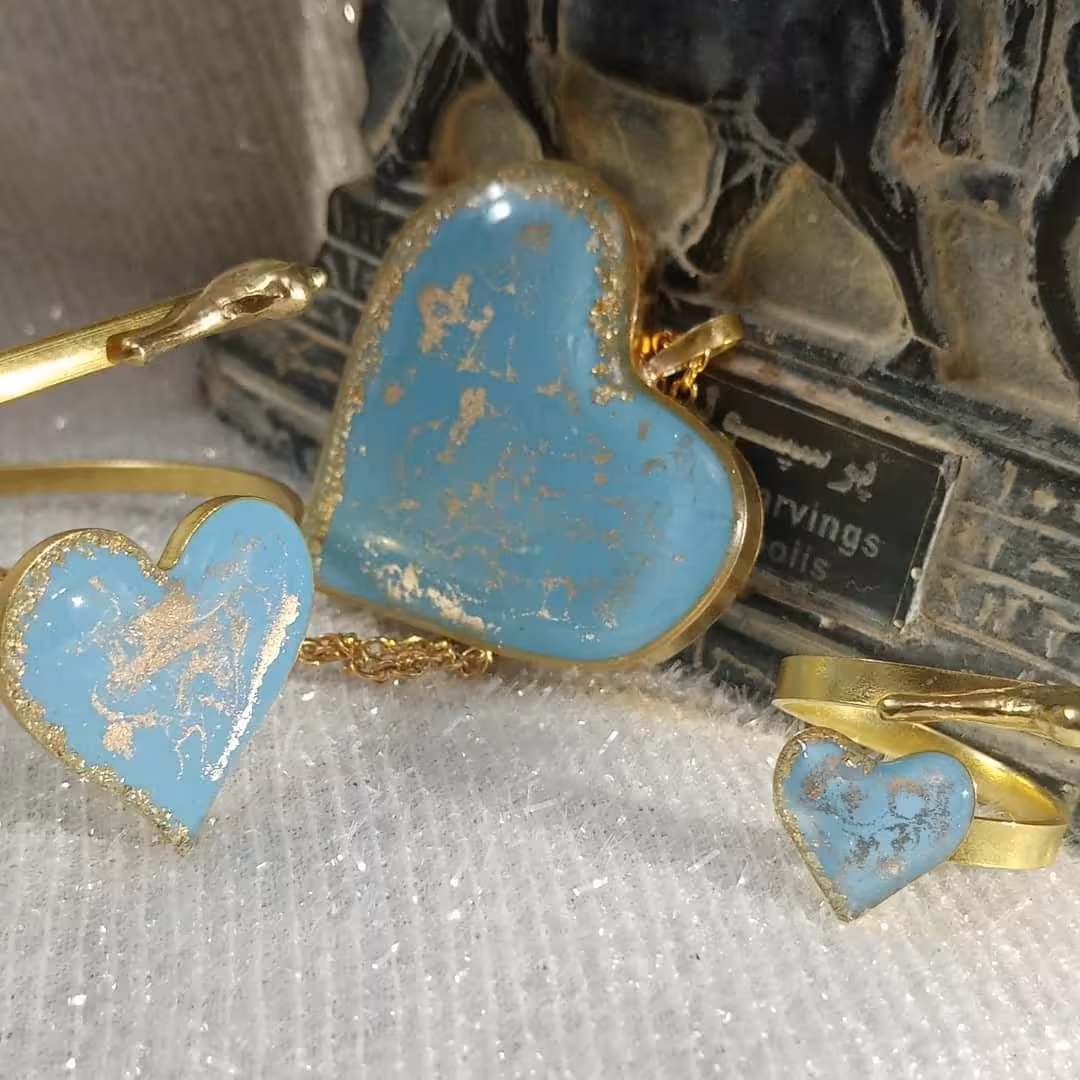 طرح قلب مرغک دار رزین