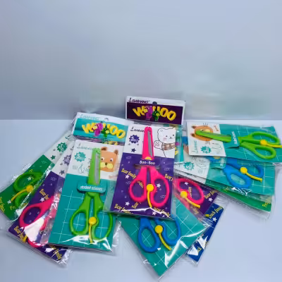 قیچی محافظ دار با رنگهای جذاب