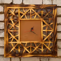 ساعت دیواری چوبی مدل آویژه دستساز(پس کرایه) 