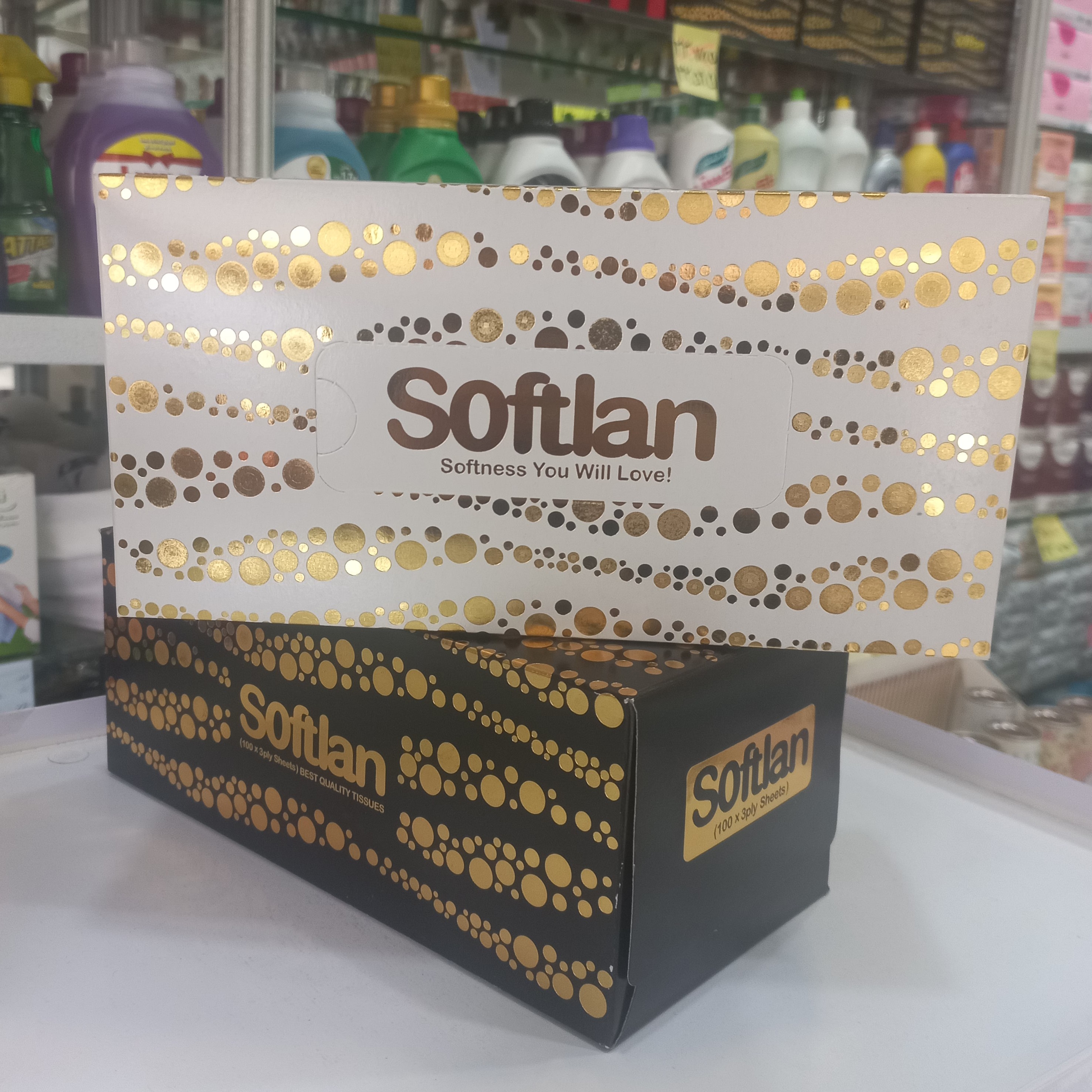 دستمال کاغذی سافتلن جعبه ای 100 برگ سه لایه 