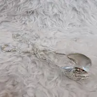 انبر سالاد پیوتر برند دیانا رنگ نقره ای طول حدود 24س 