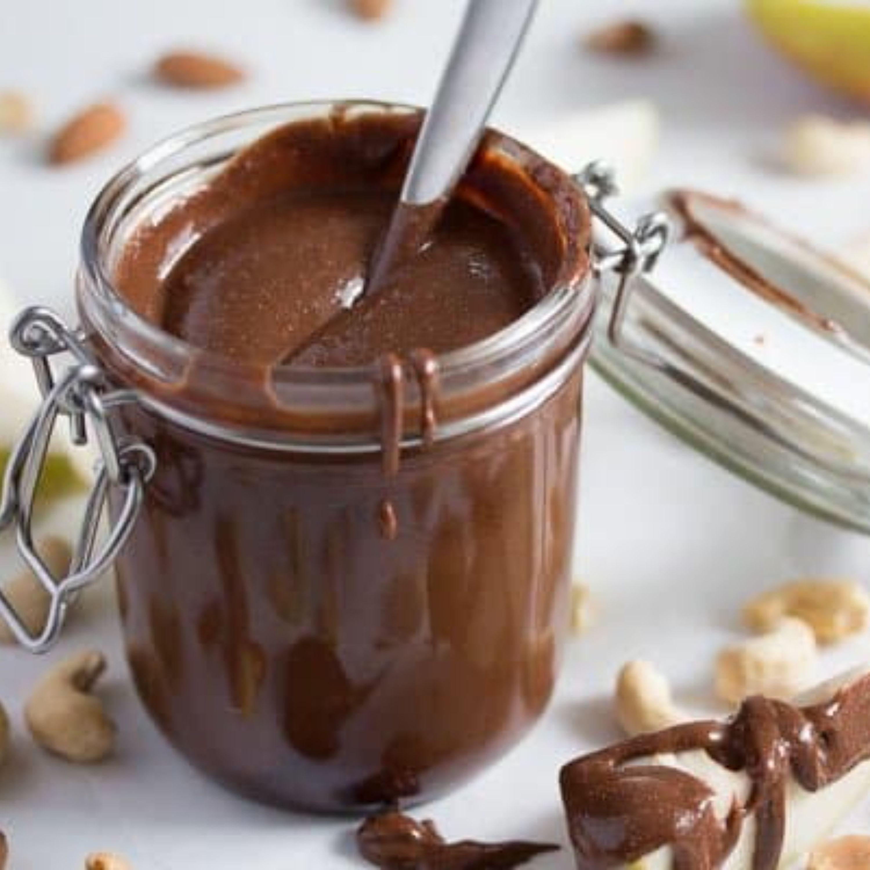 کره فندق با شکلات تلخ(نوتلا خانگی) یک کیلویی