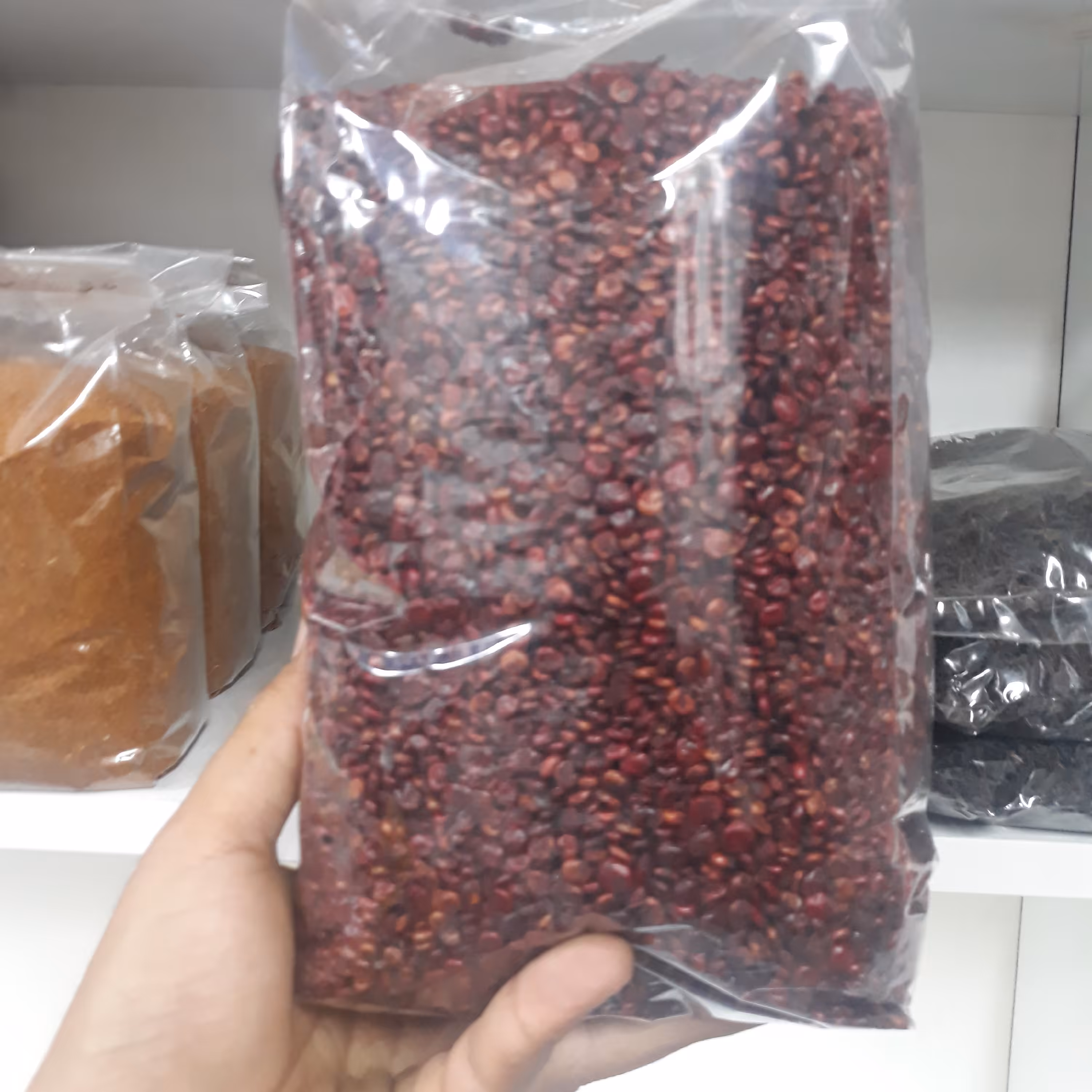 سماق قرمز درشت (500گرمی) کامل سورت و تمیز 