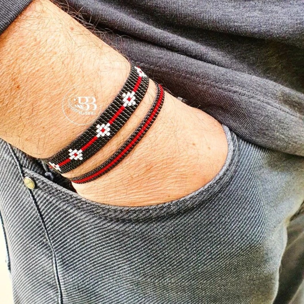 دستبند کد 18