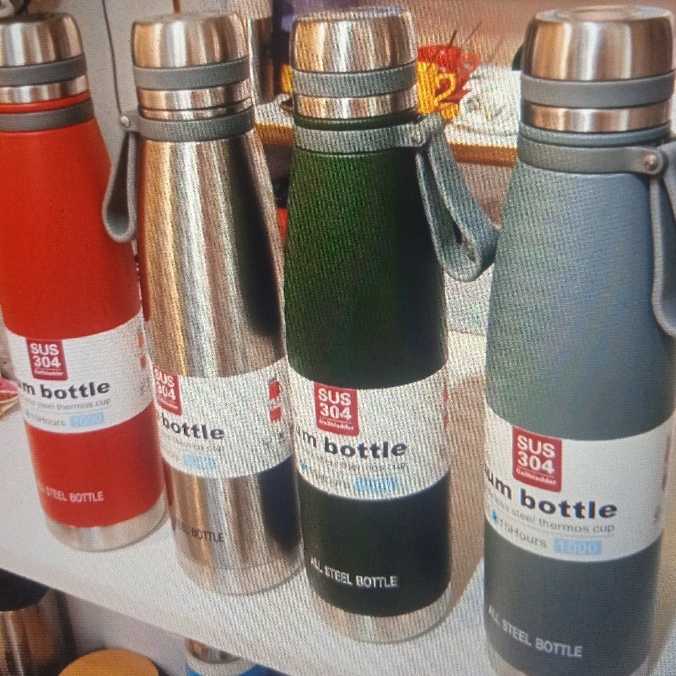 فلاکس استیل خمر ه ای  برندszm باتلی یک لیتری 