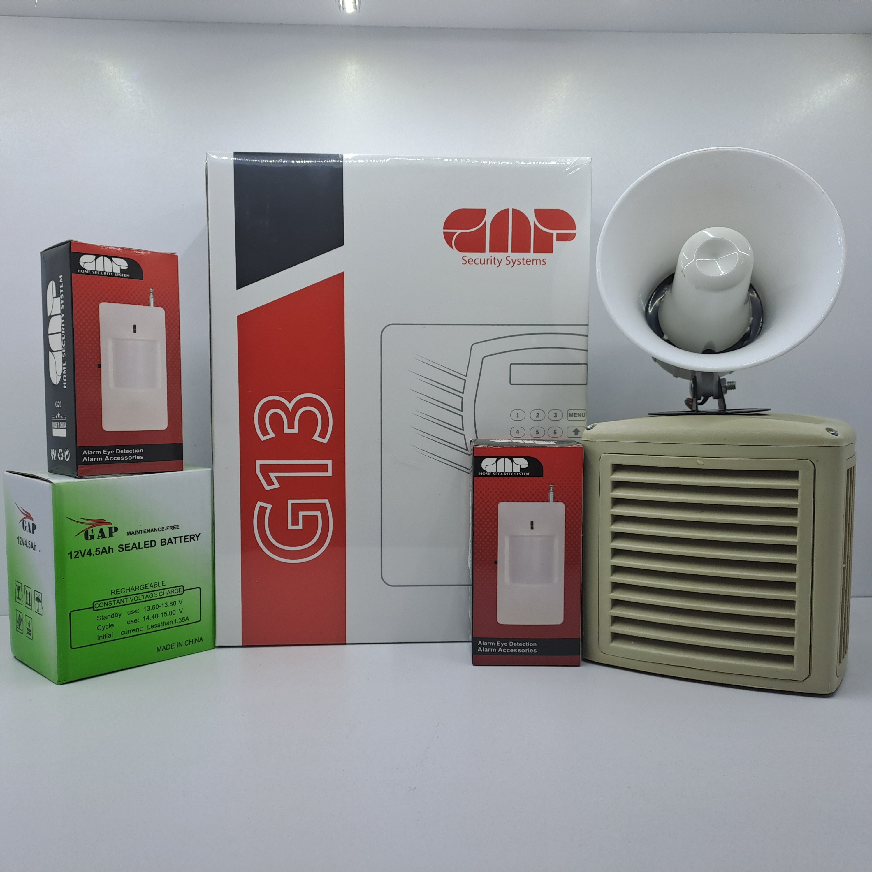 پک دزدگیر سیم کارتی گپ  G13 با  لوازم فابریک به همراه دو عدد چشمی بی سیم کد 2004