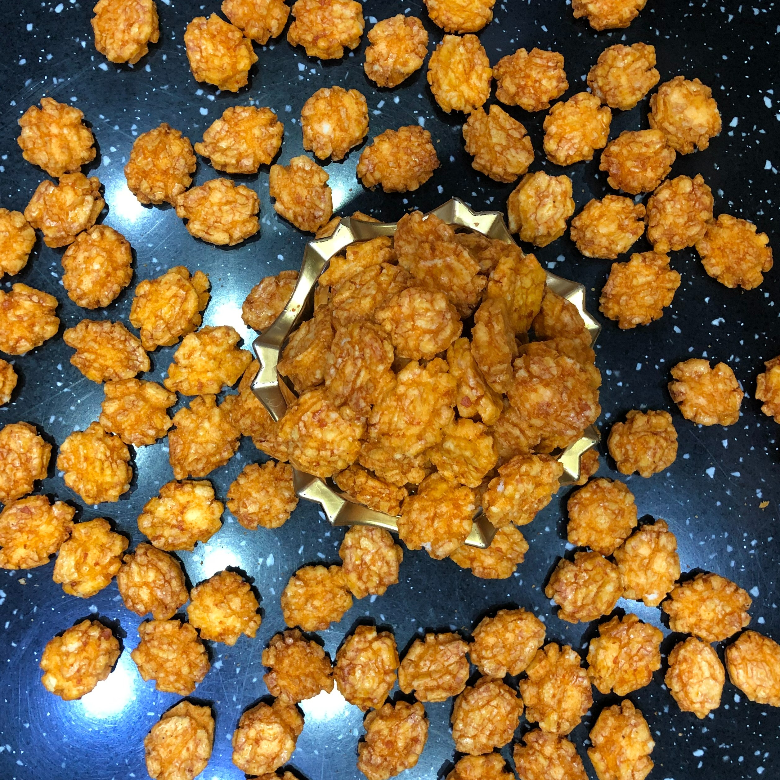 چیپس میگو تند 500 گرم  (اسنک)