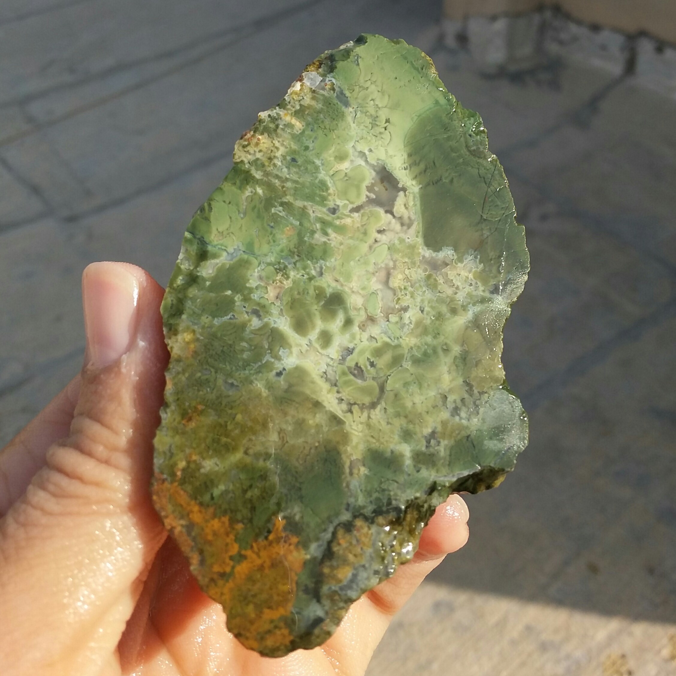 اسلایس سنگ راف عقیق منظره سبز جلگه ای بسیار زیبا و خاص 100 در 100 طبیعی  شاهکار خلقت
کد 12094