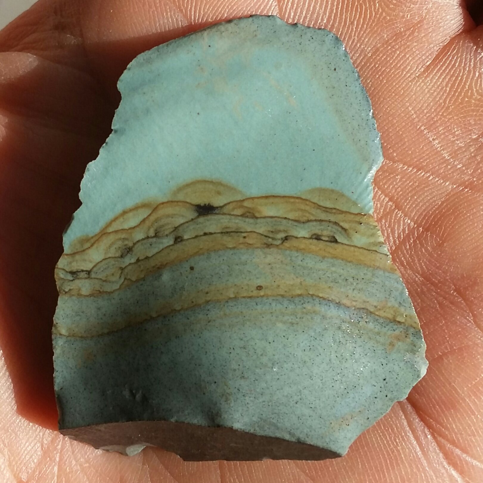 سنگ راف جاسپر منظره بسیار کمیاب خاااص 100 در صد طبیعی شاهکار خلقت
تصویر از دو طرف نمونه
بسیار زیبااا