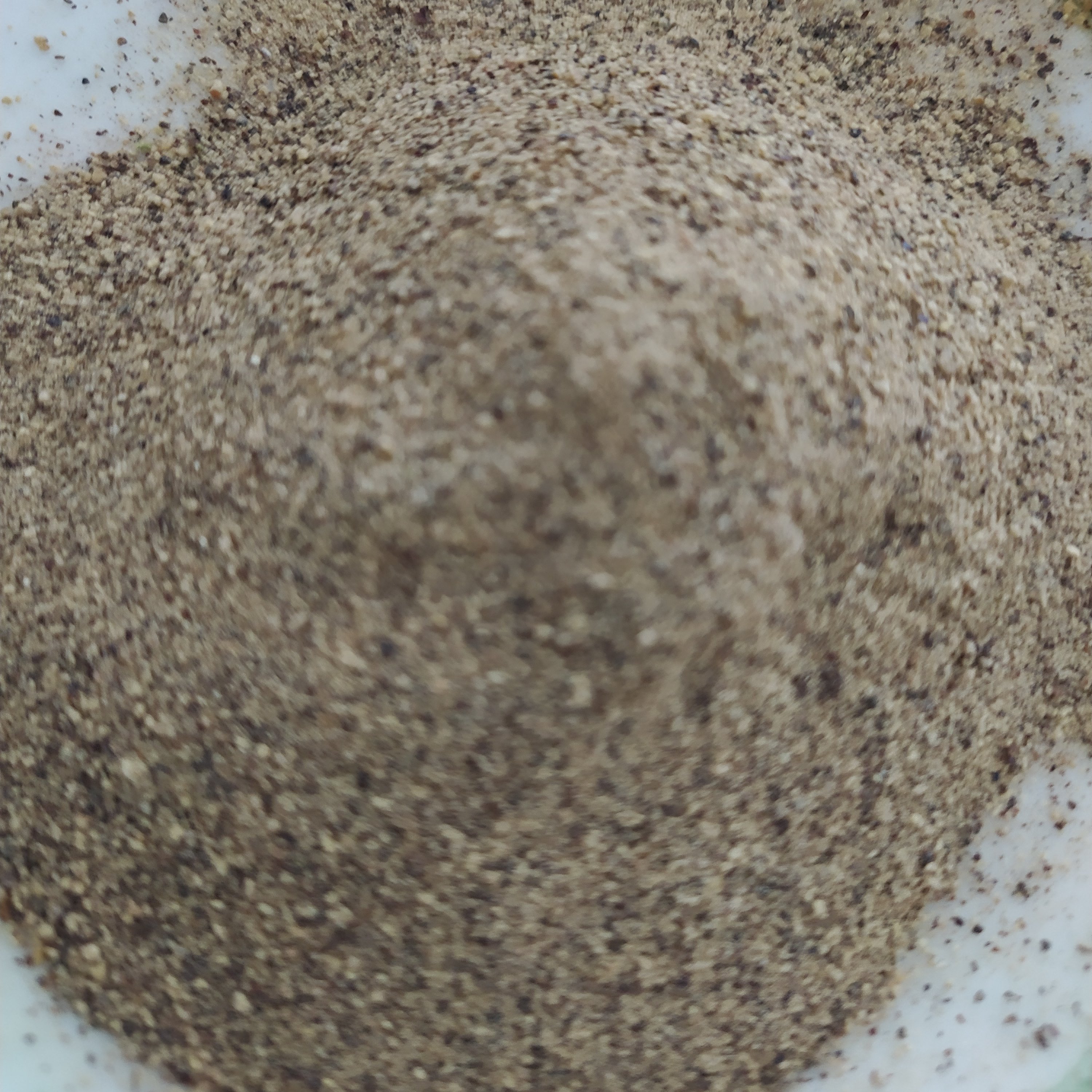 پودر فلفل سیاه اعلا200گرمی ارسال رایگان سه خرید یک محصول هدیه