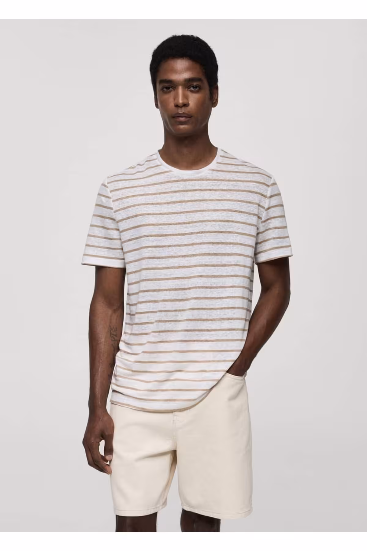 تی شرت سفید مردانه 100 ٪ کتانی راه منگو MANGO Man