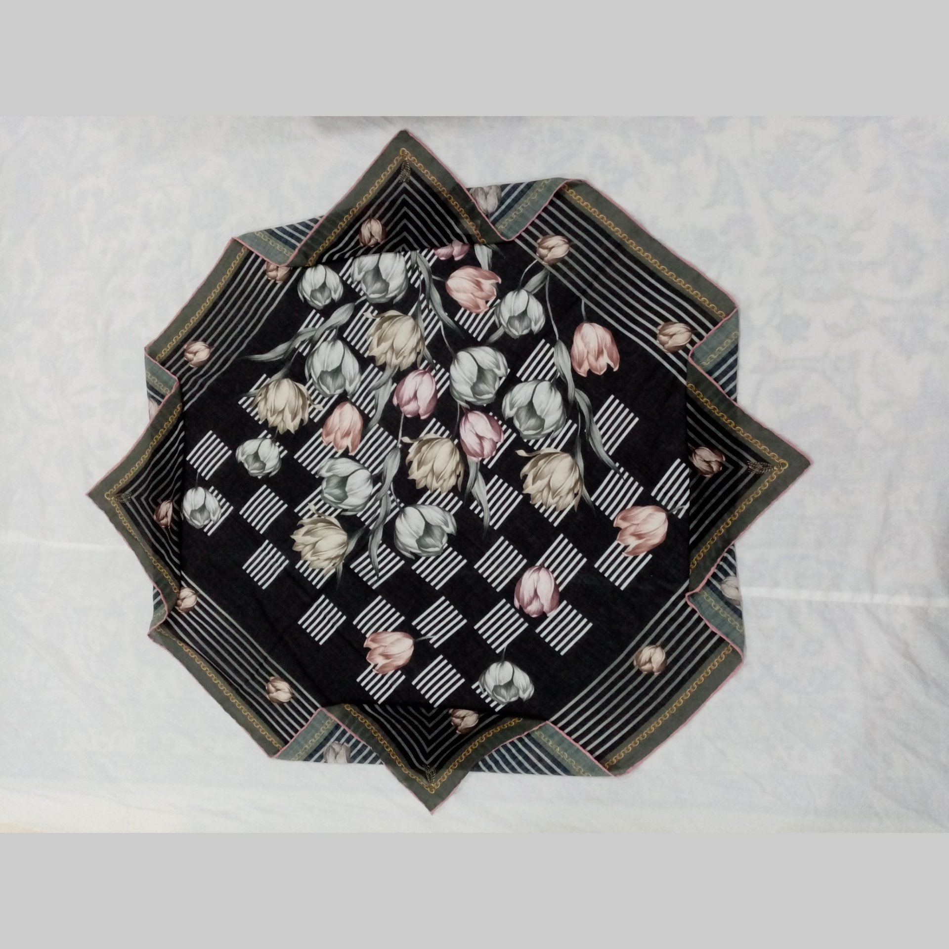 روسری نخی دیجیتال دست دوز کد 1