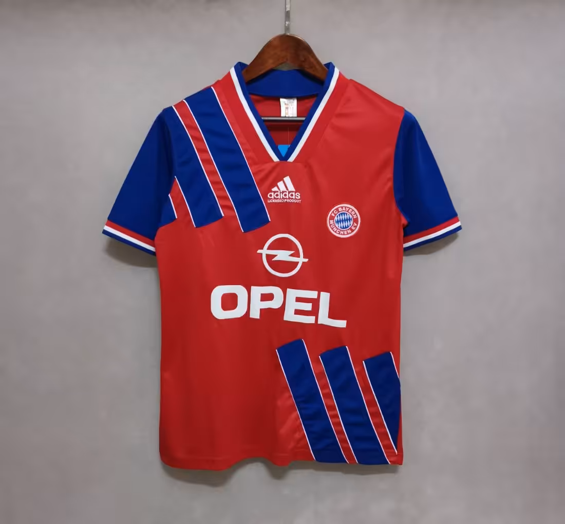 لباس اول کلاسیک بایرن مونیخ 1995-1993