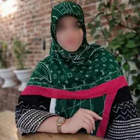 روسری نخی نیلا طرحVL رنگ سبز حاشیه صورتی کیفیت بی نظیر  اصلا سُر نمیخوره قواره140 چاپ خیس ارسال رایگان به سراسر کشور