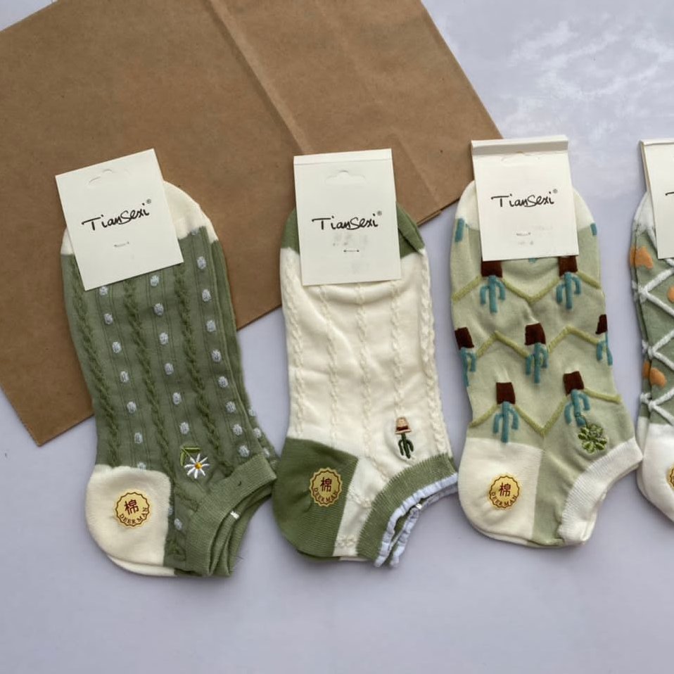 جوراب گلدوزی وارداتی