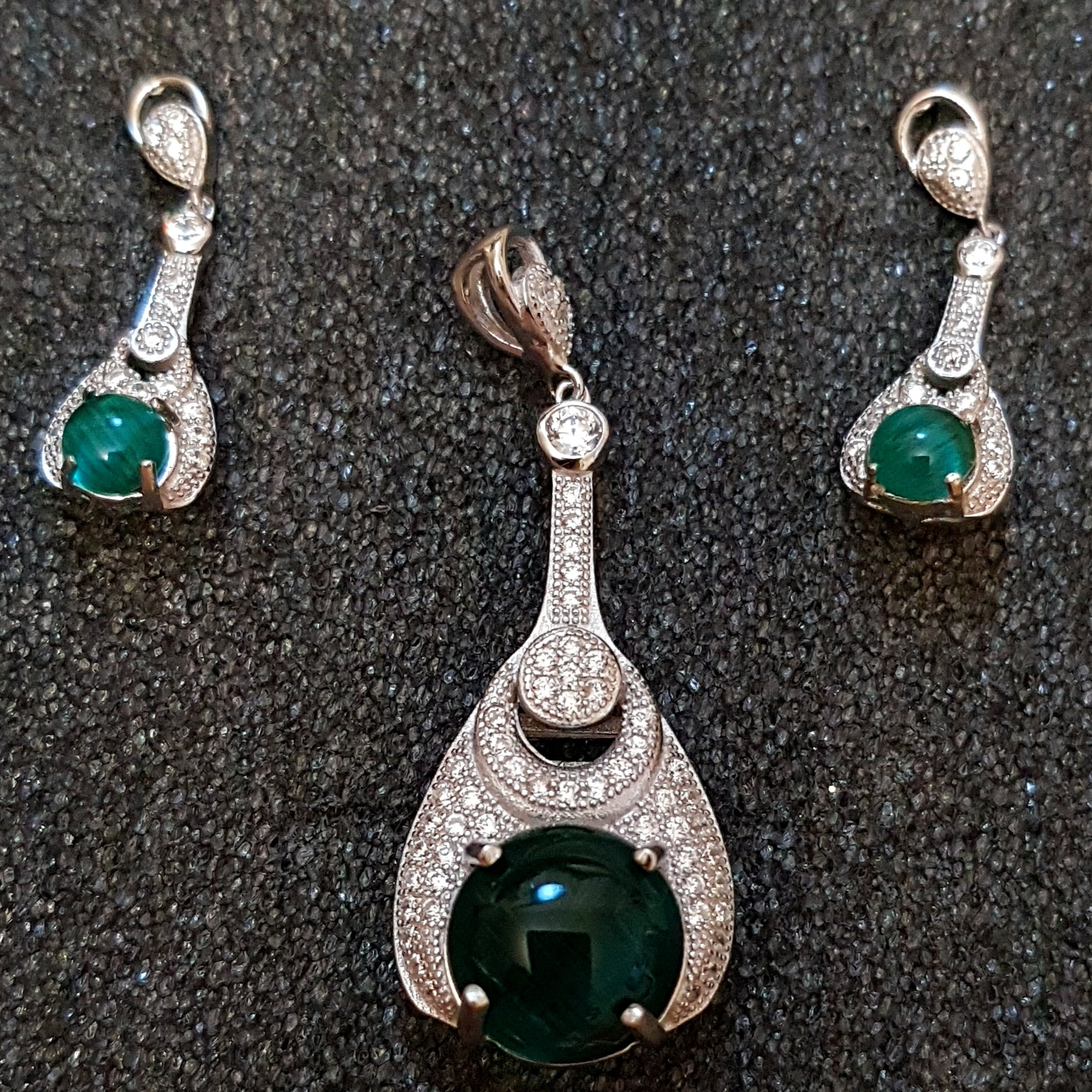 نیم ست نقره عقیق سبز گیتار 2