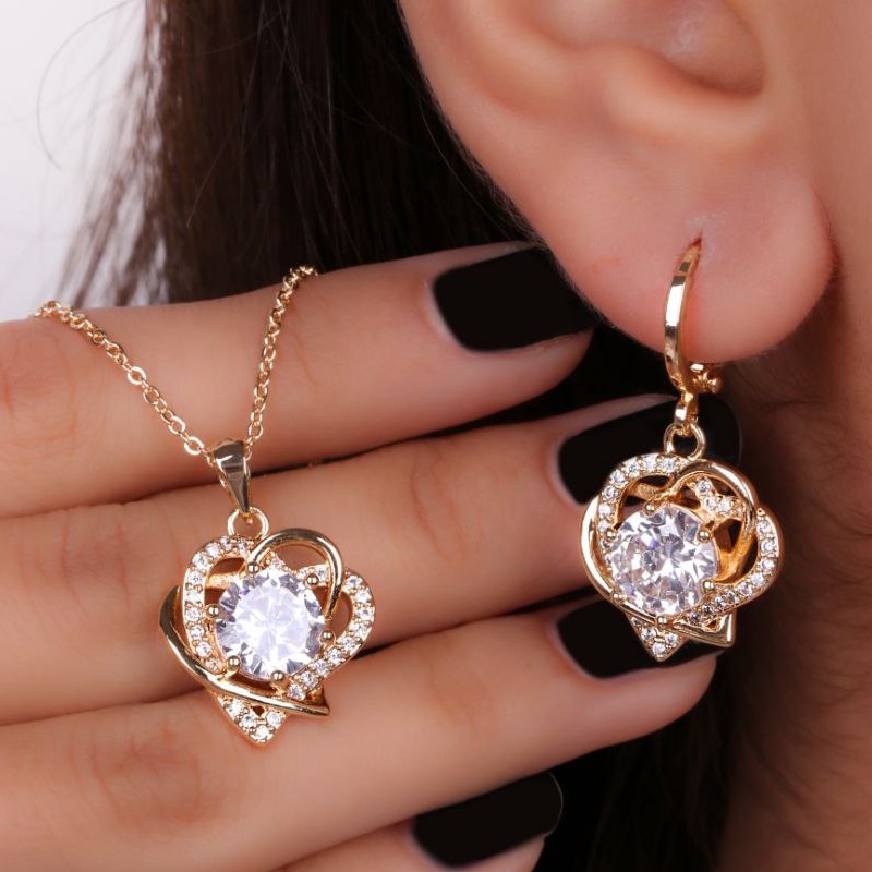 نیمستysx طرح قلب نگین دار( کد1) رنگ ثابت وضدحساسیت